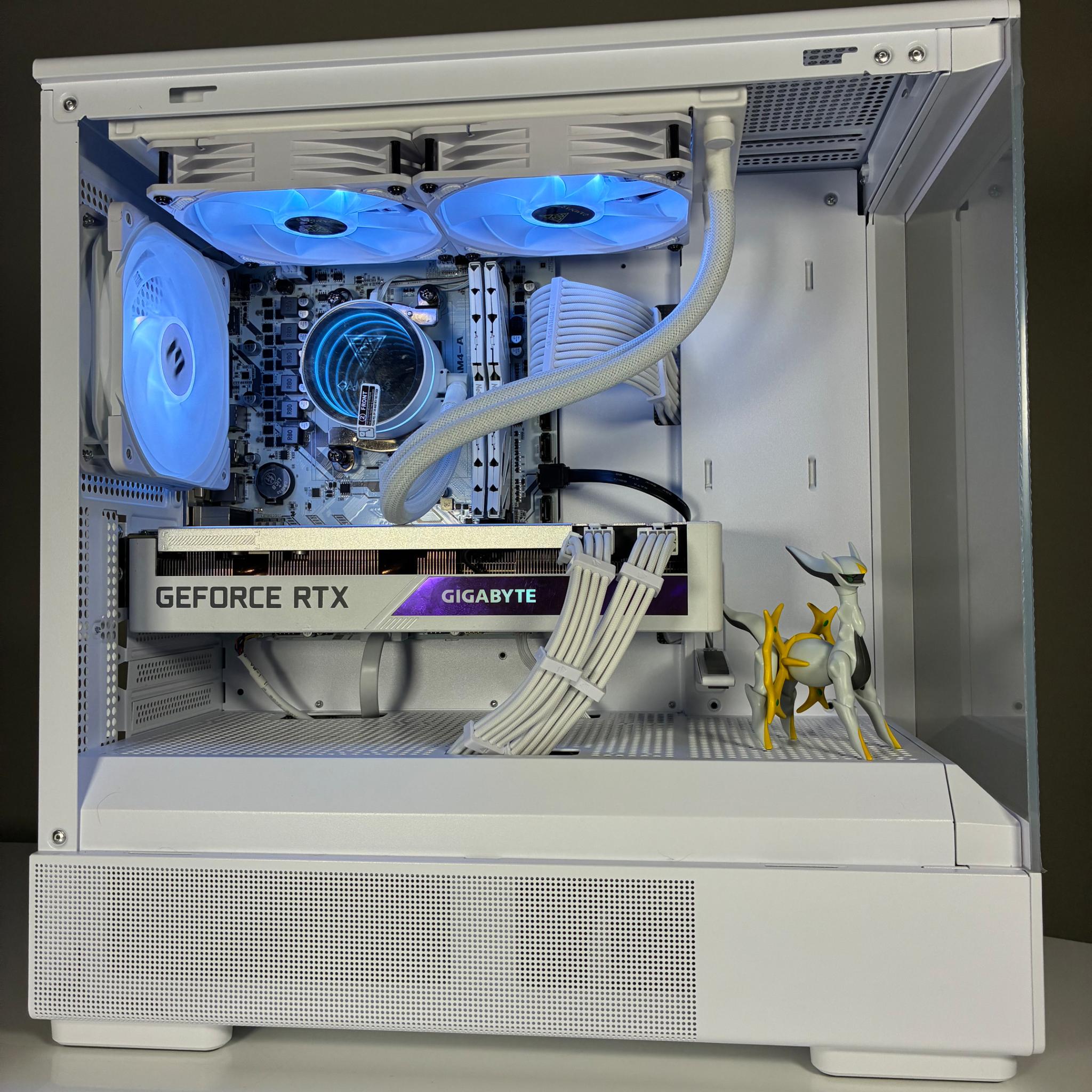 WICKED WHITE PC | RTX 3070 | Ryzen 7 3700X | 32 GB RAM | 1.5 TB Storage