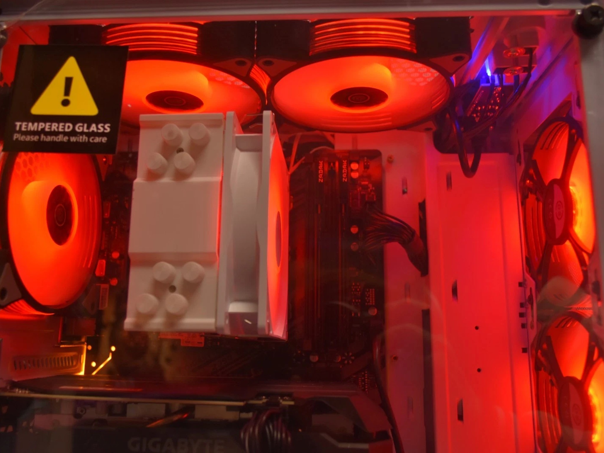 Gaming pc Intel I 7 8700 K RAM 16GB RTX 2060 6GB 1TB NVME PSU700 Watt Plus EXTRA