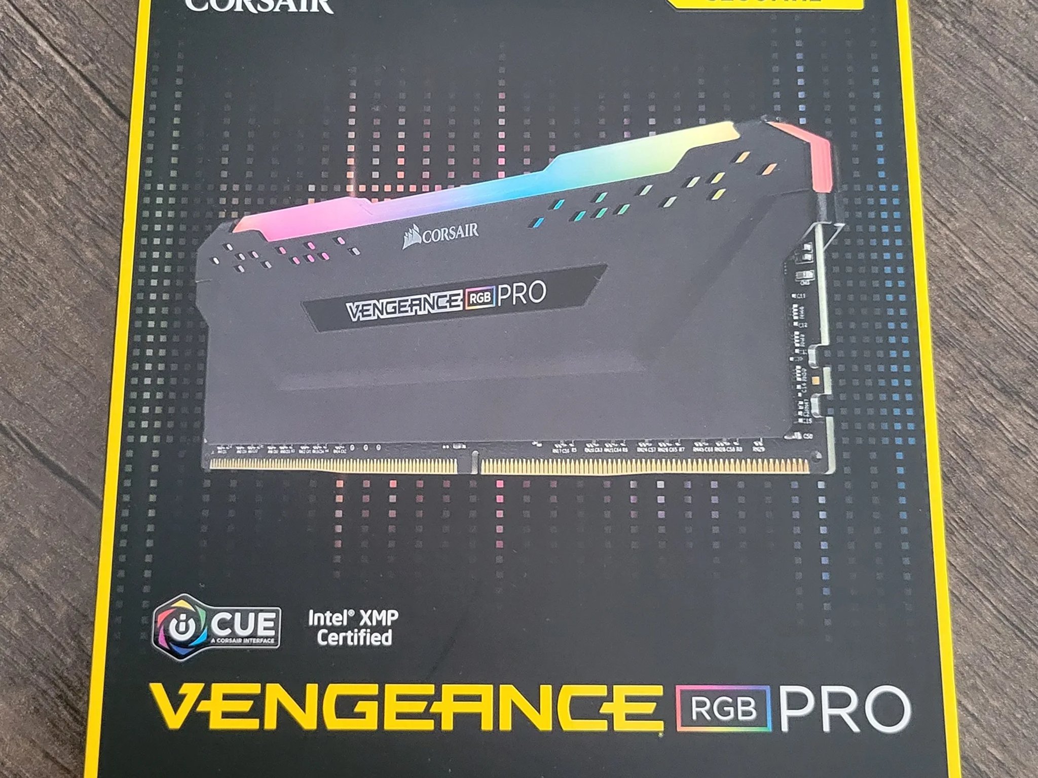 Corsair vengeance RGB Pro 16GB (2 x 8GB)  DDR4 3200 (PC4 25600) CAS latency 16, PC425600