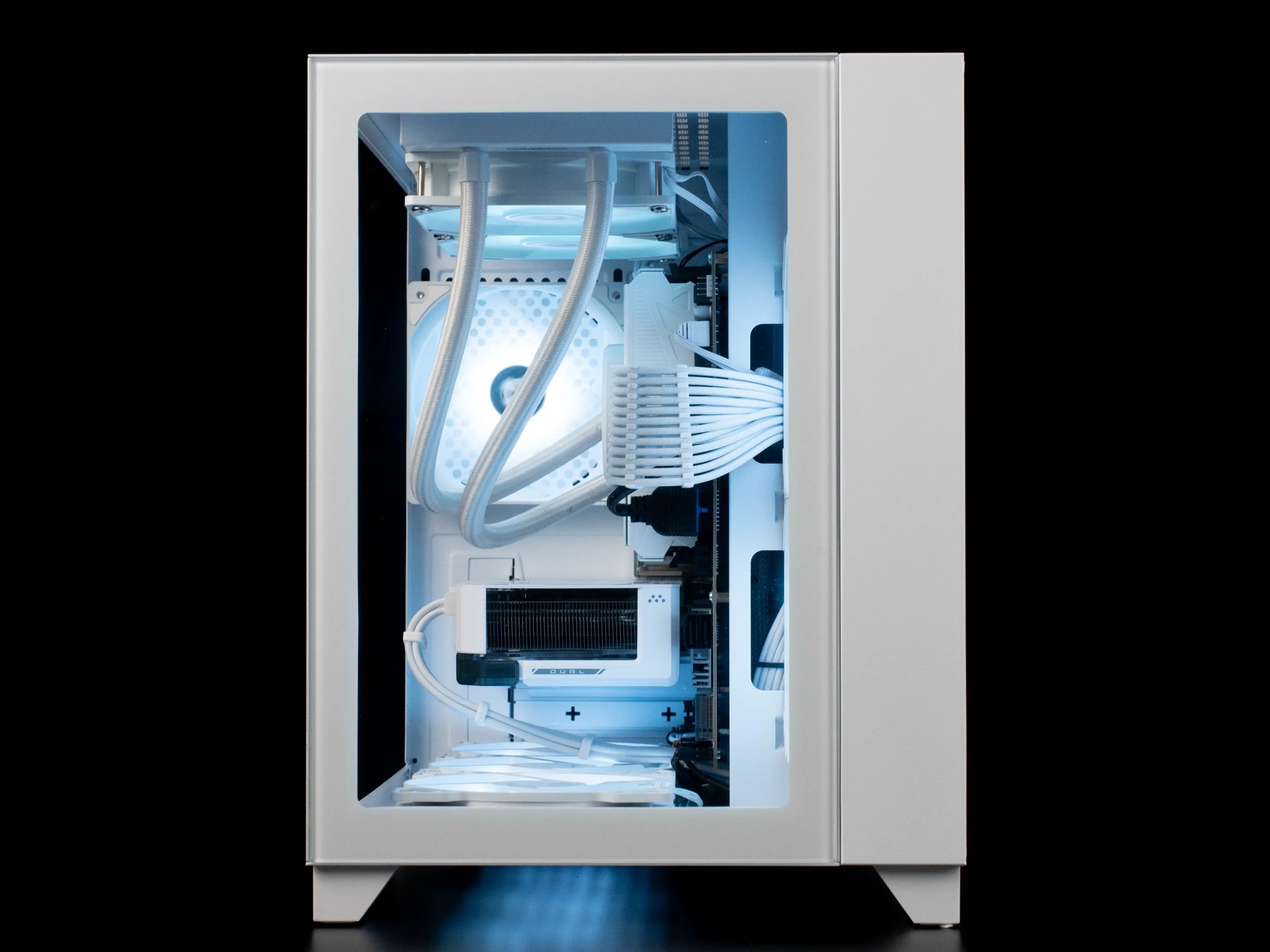RTX 4060 | Ryzen 5 5600 | 32gb RAM | 1tb SSD
