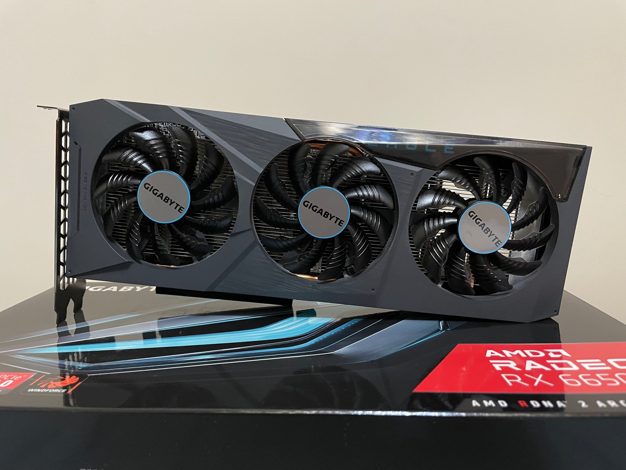 Gigabyte Eagle RX 6650 XT