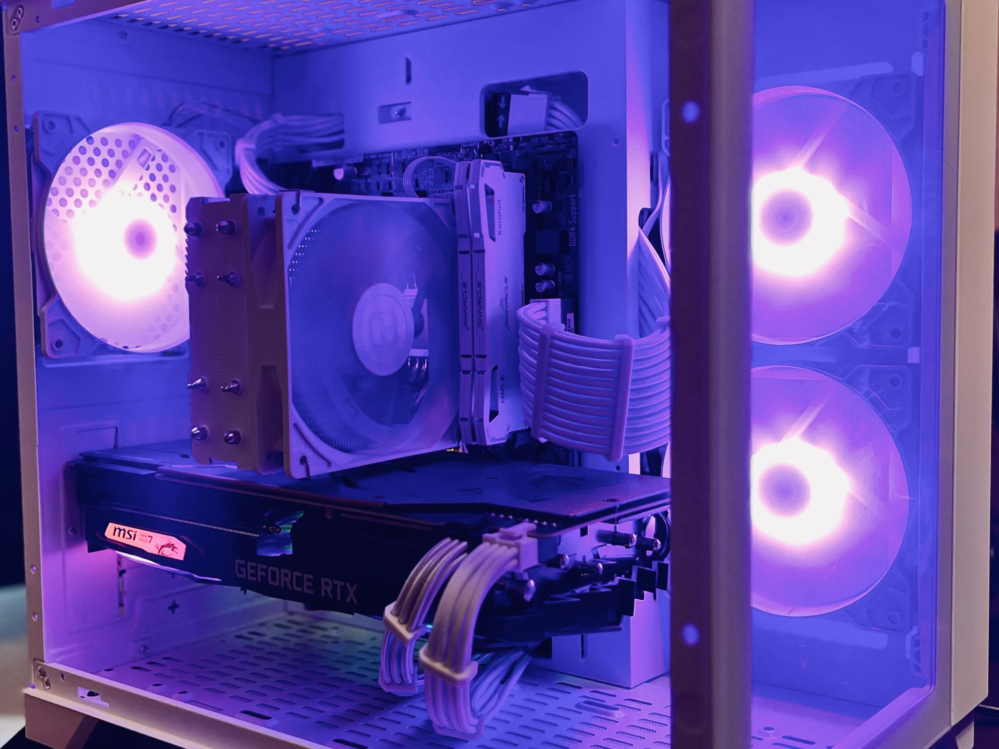 Custom Gaming PC |2070 Super // Ryzen 3600 // 512GB SSD + 1TB|