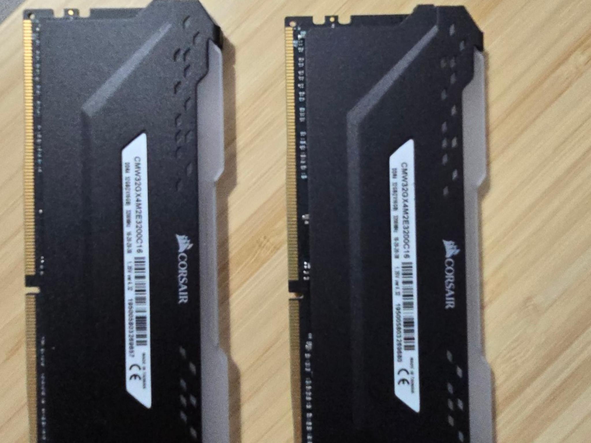 Corsair Vengeance RGB Pro 32GB (16GB x2)  CL 16 3200MHz DDR4