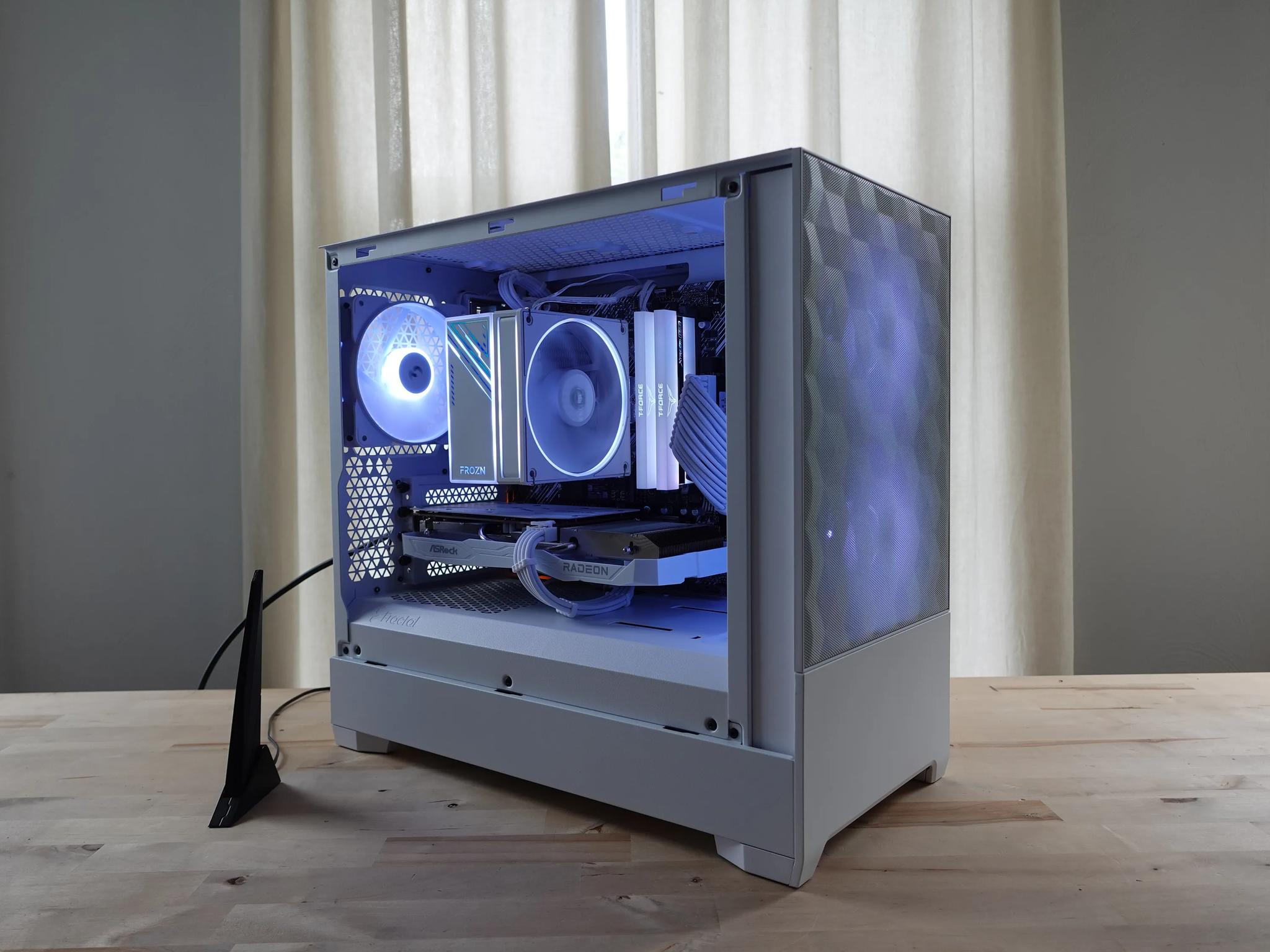 Entry-Level Midrange Gaming PC with AMD Ryzen 5 5600 Radeon RX 6600 1 TB NVMe Windows 11 Home