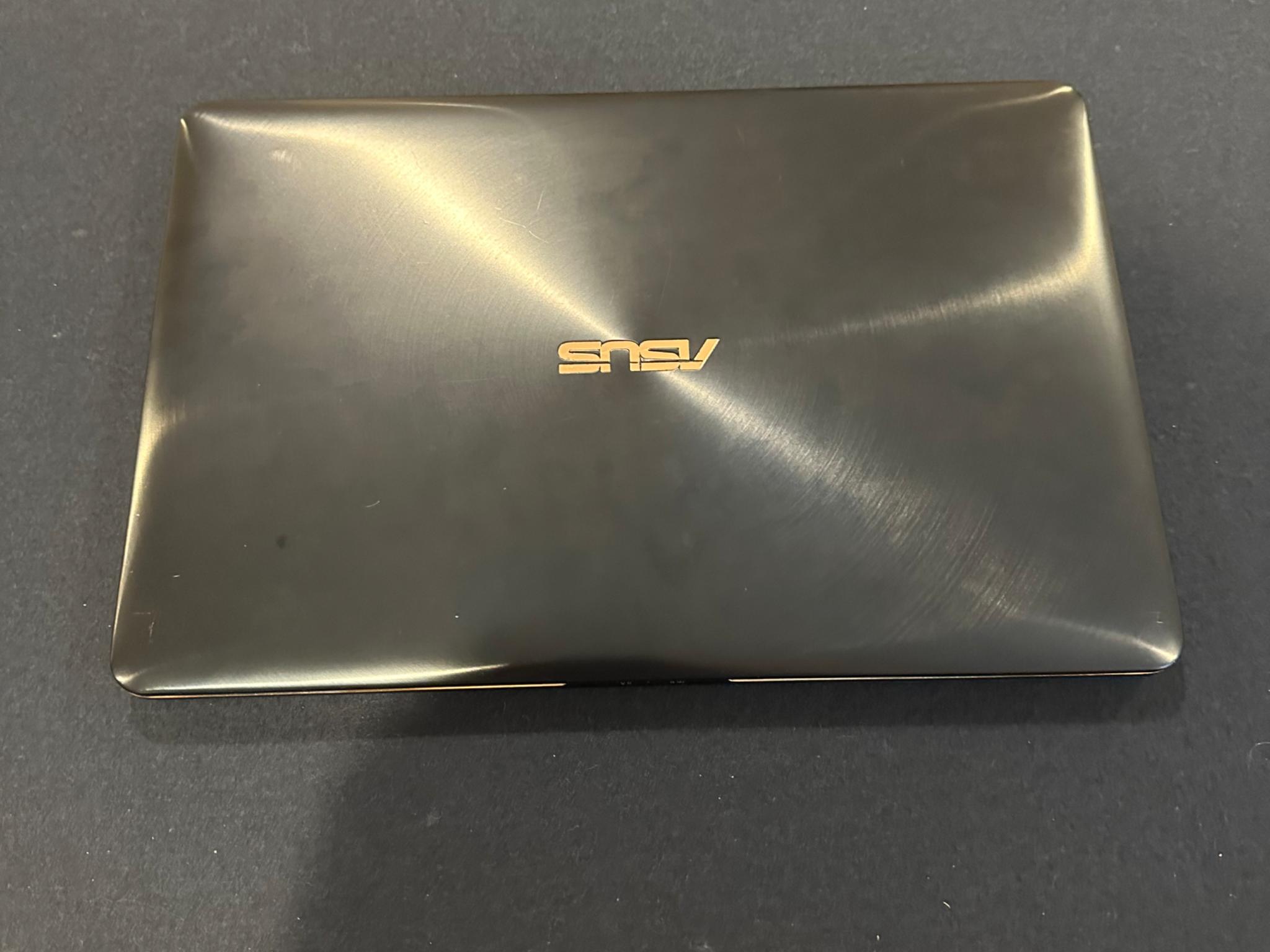 ASUS ZenBook Pro 15 UX580GE; Intel Core i9 8th Gen; NVIDIA GeForce GTX 1050 Ti