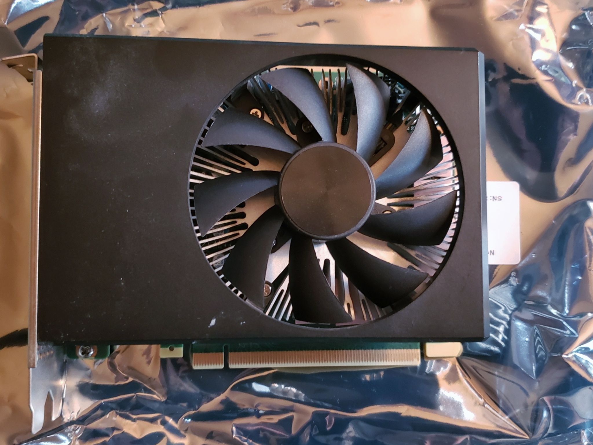 Dell GTX 1660 SUPER | Budget Gaming GPU