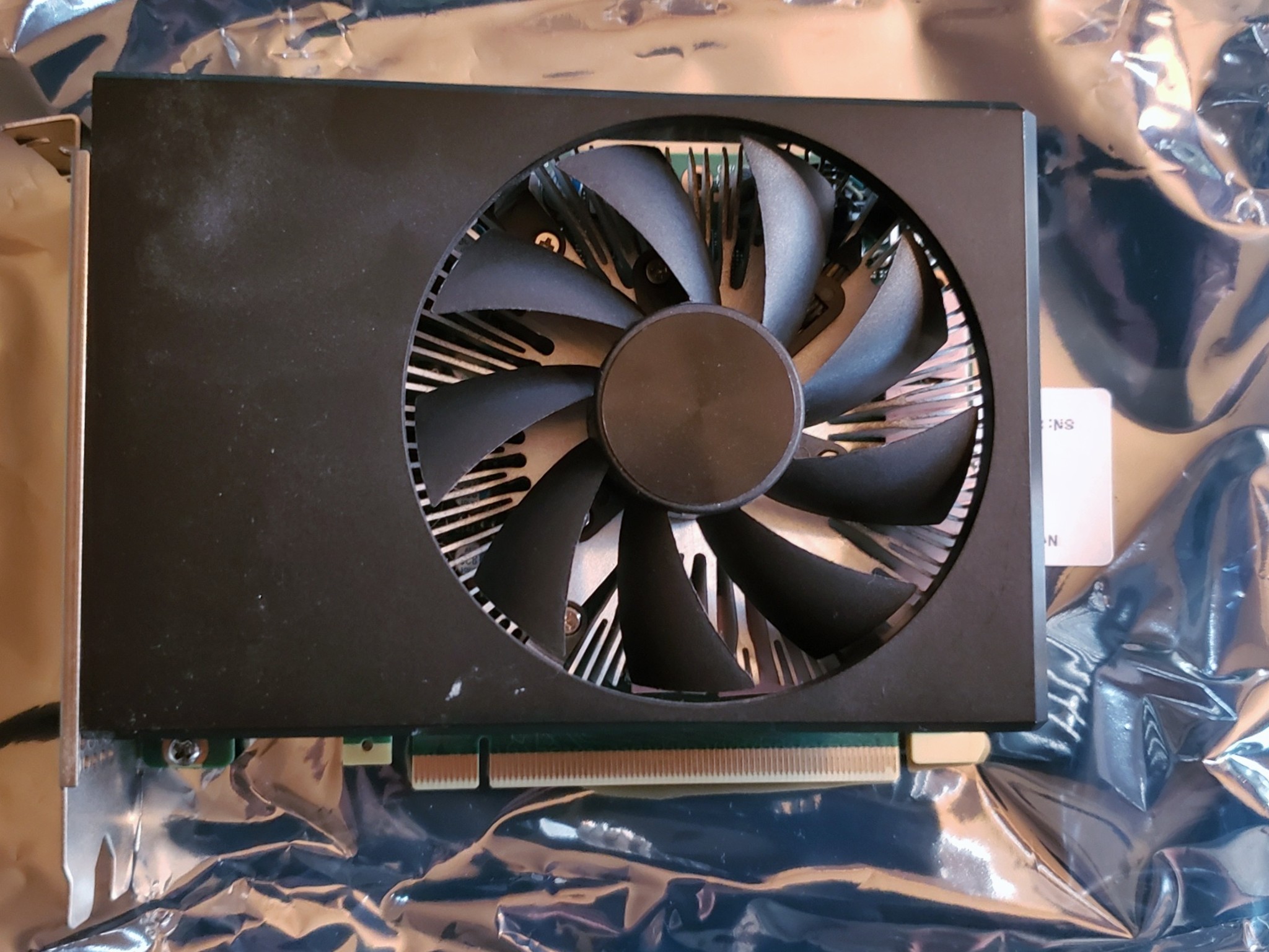 Dell GTX 1660 SUPER | Budget Gaming GPU