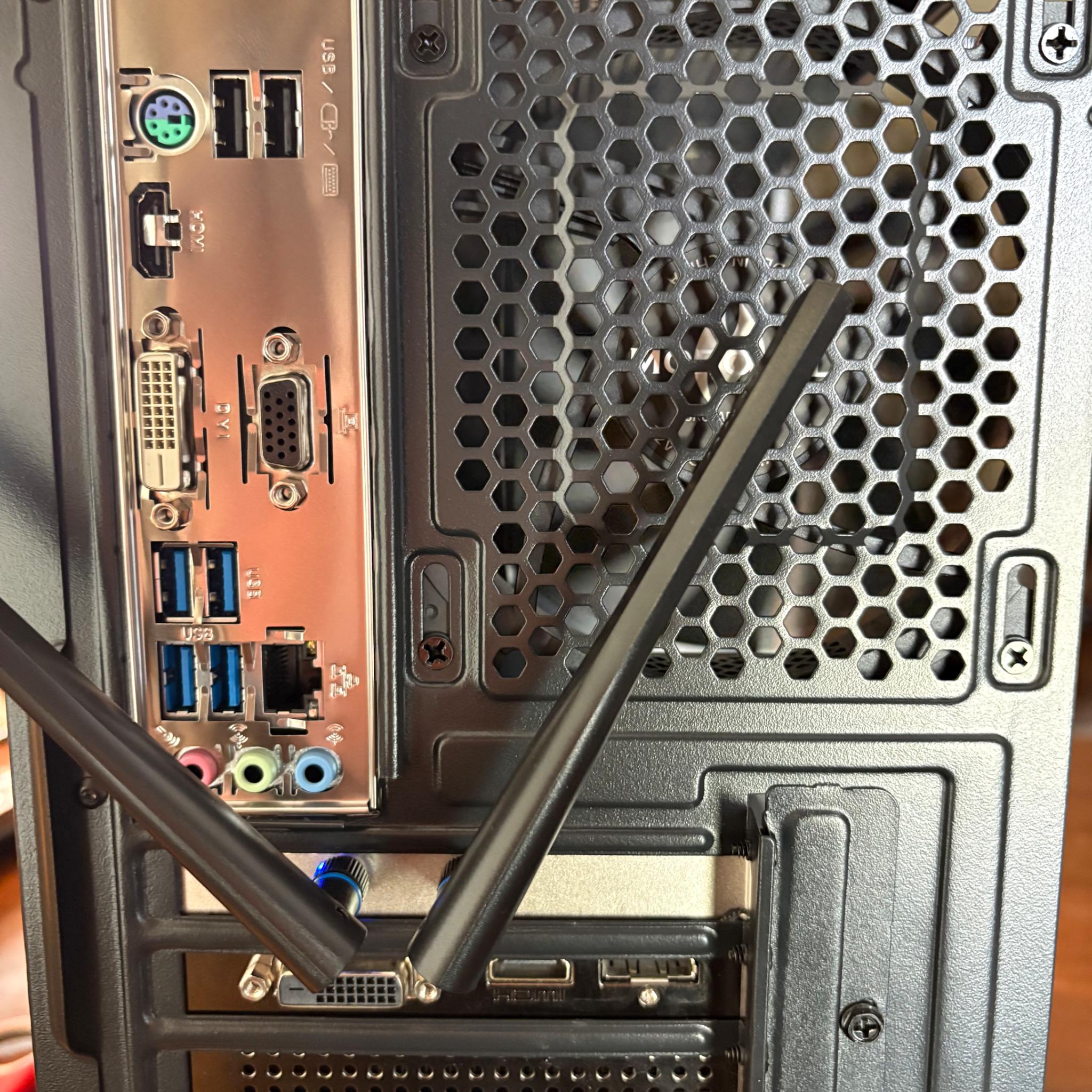 ♟️BLACKOUT♟️ | R5 5500 | 1660 Super | 16GB Ram