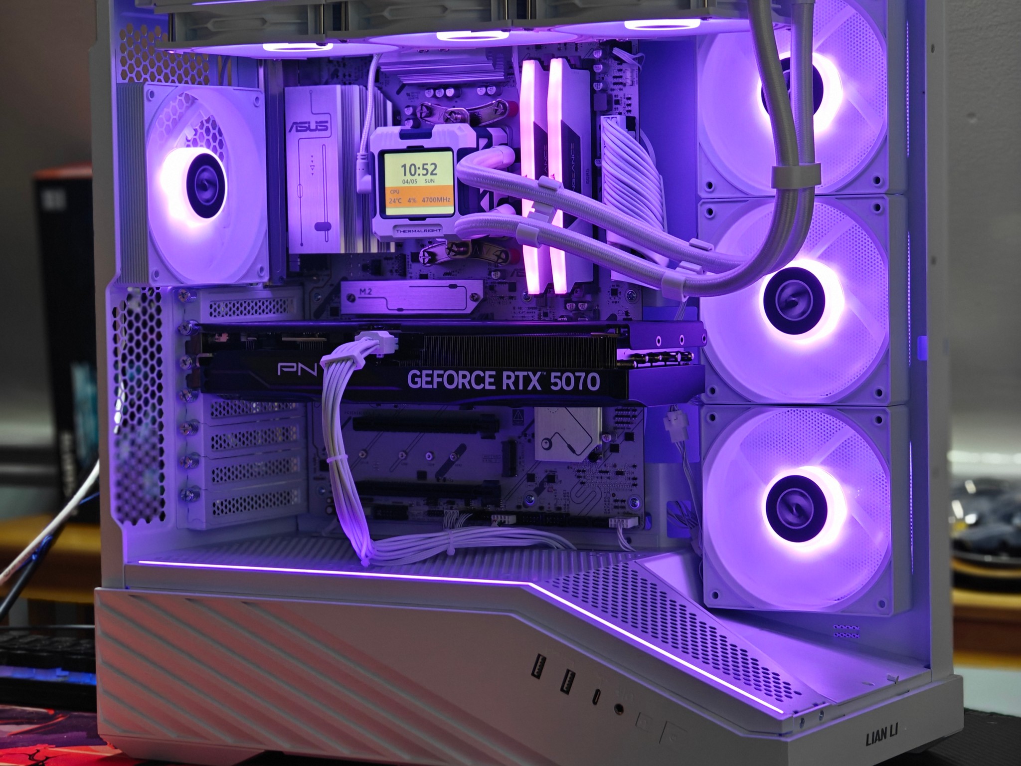 RYZEN 7 7800X3D CPU|PNY 5070 12 GB DDR7 GPU|KLEVV 4 TB M.2 SSD |32 GB DDR5 6000|Windows 11 Pro Activ
