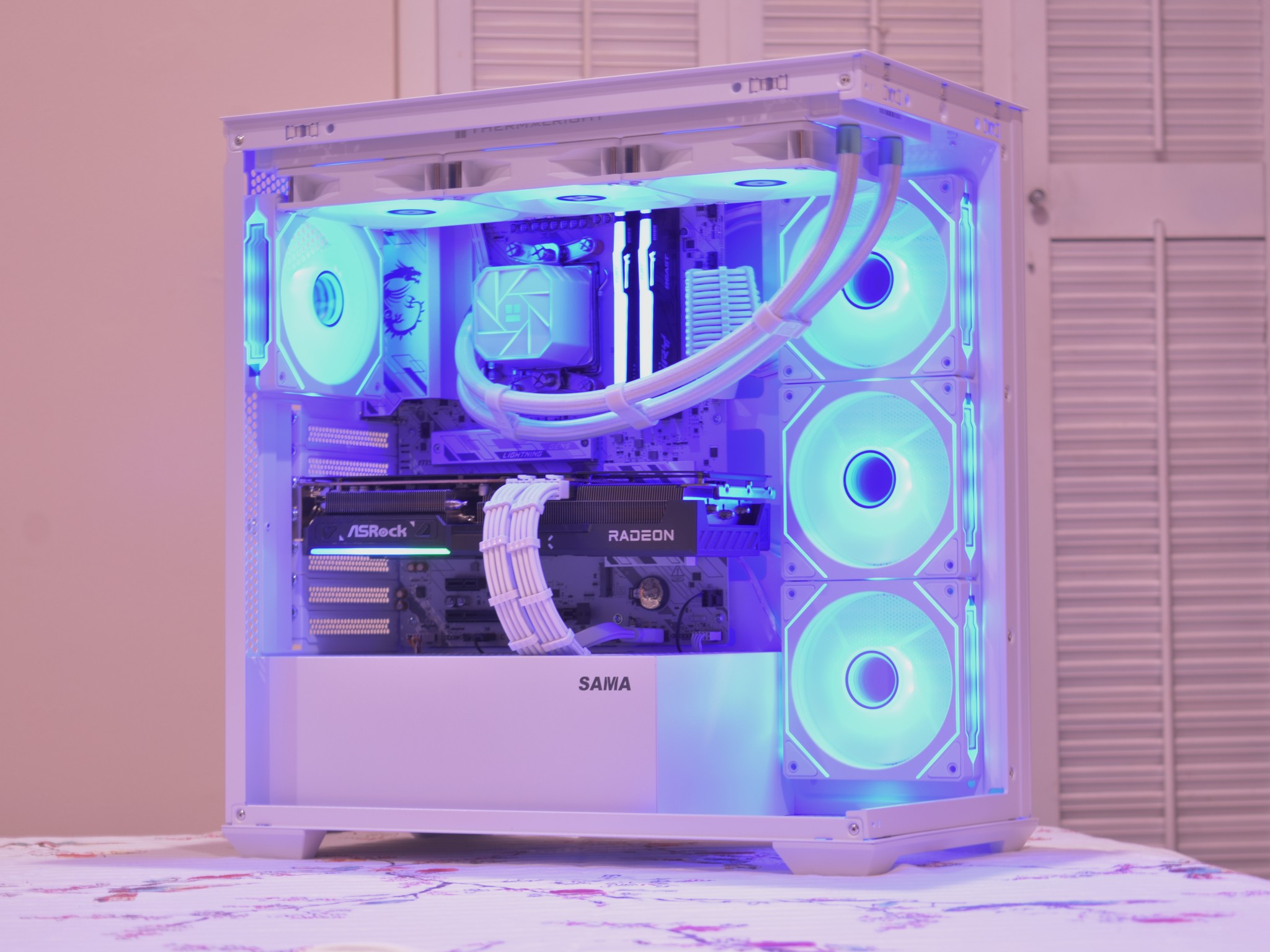 🚀Performance Gamer🚀 Ryzen 7 7800X3D | AMD RX 9070 16GB | 32GB DDR5 | 1TB nVME SSD | White RGB+Wifi