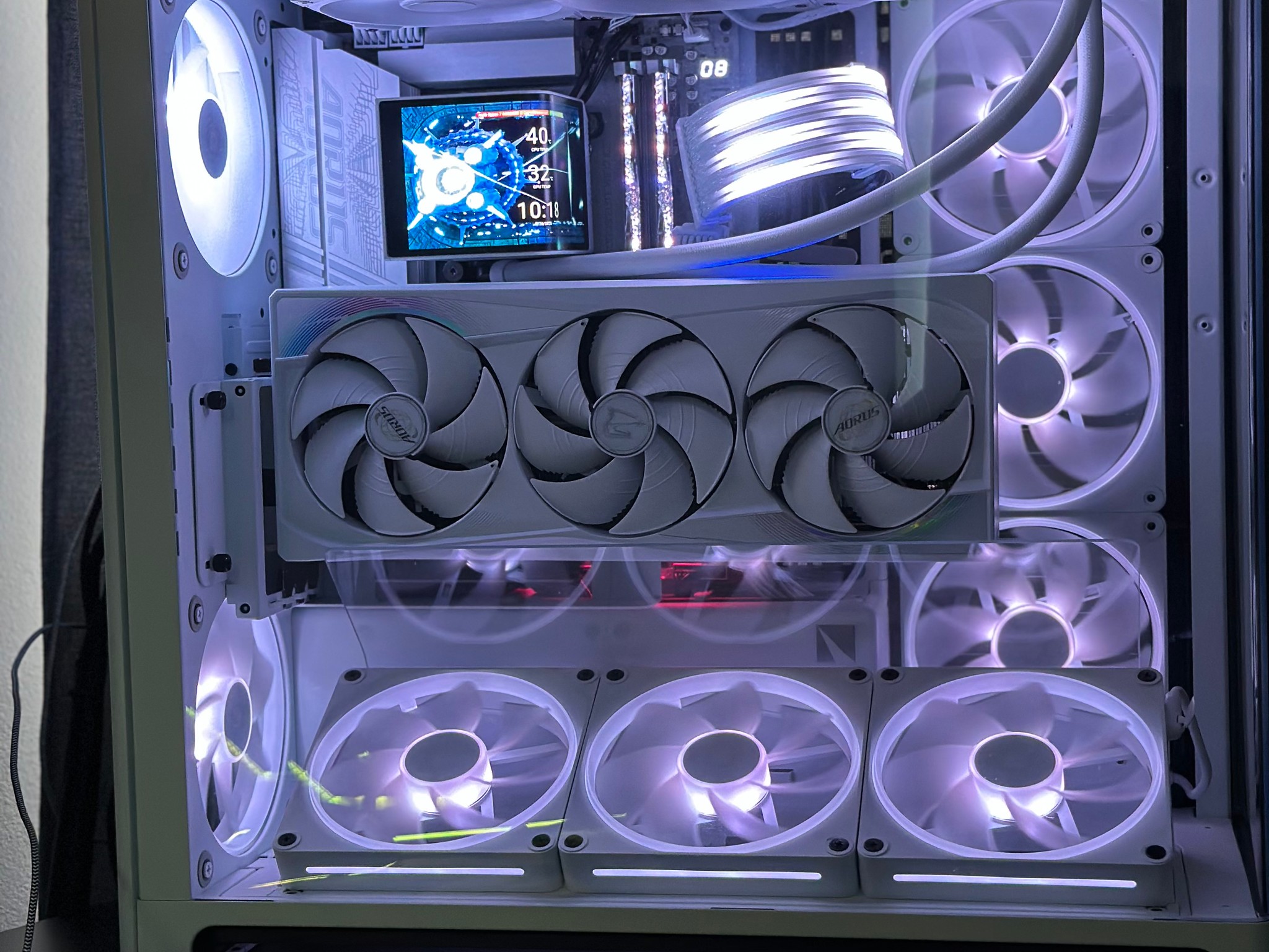 RTX 5090 Master ICE + Ryzen 9800X3D beast PC, 4TB NVMe, 32GB RAM, 4K ready