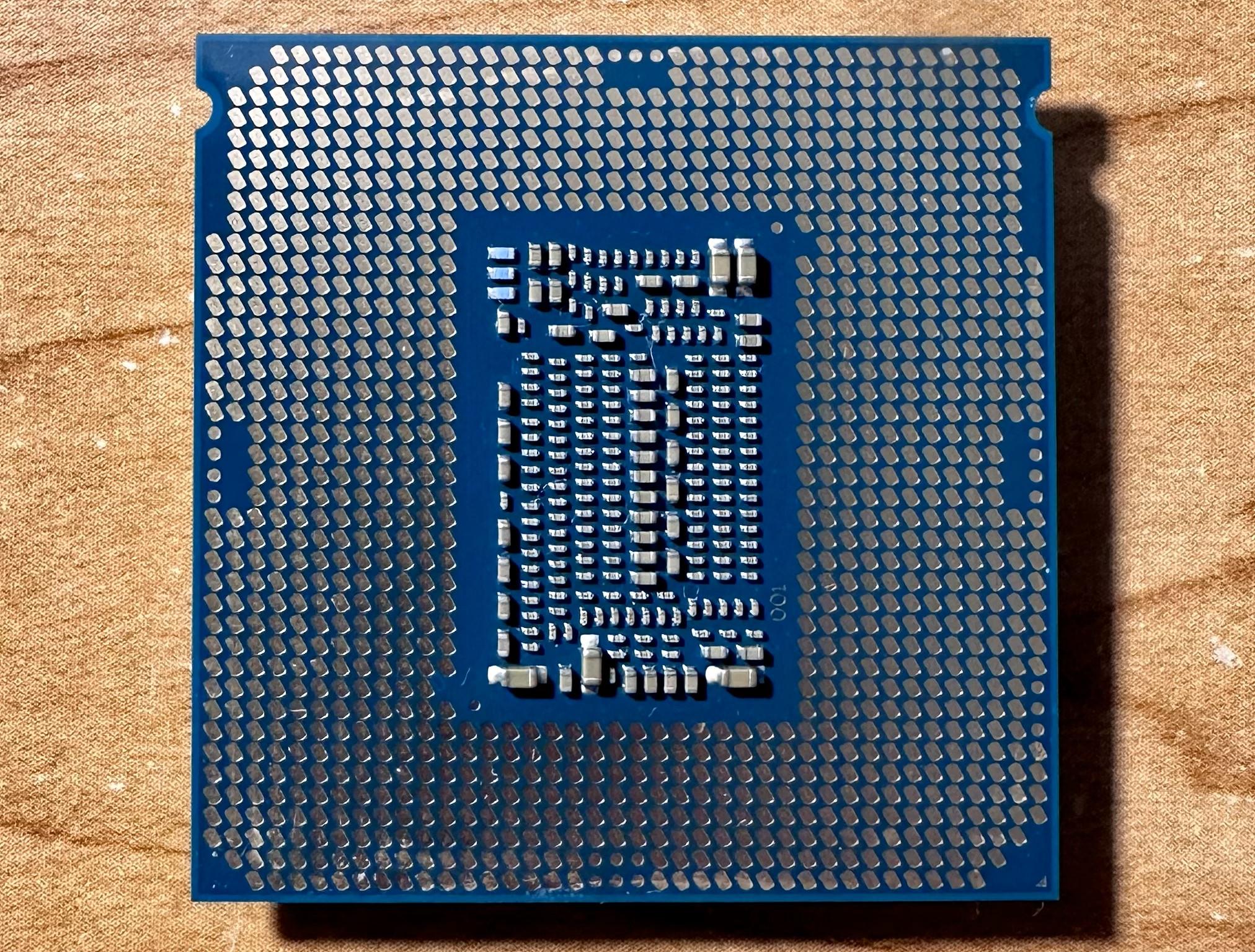 Intel i7 8700K