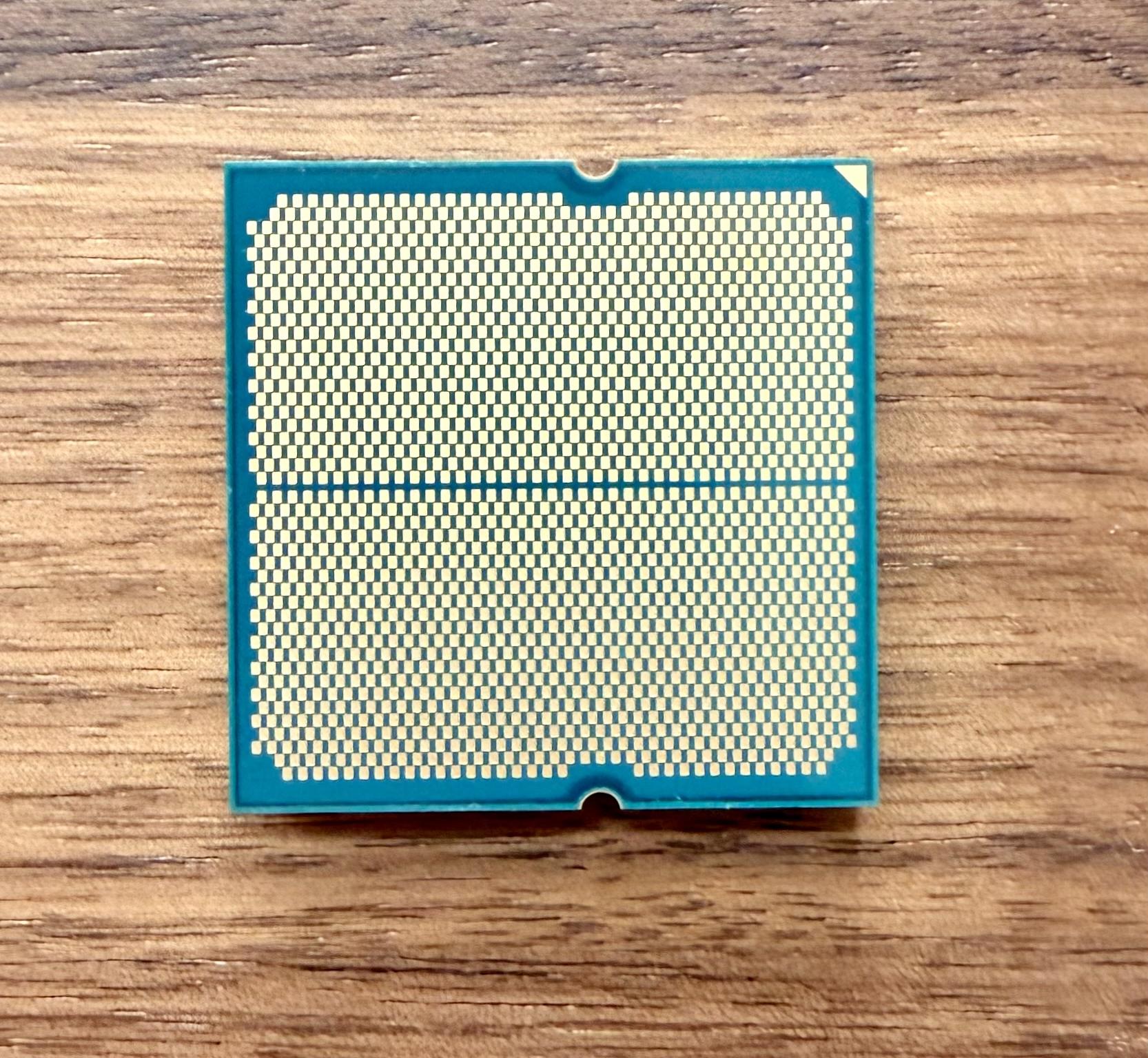 AMD Ryzen 7 7900X (12 Cores/24 Threads) (AM5)