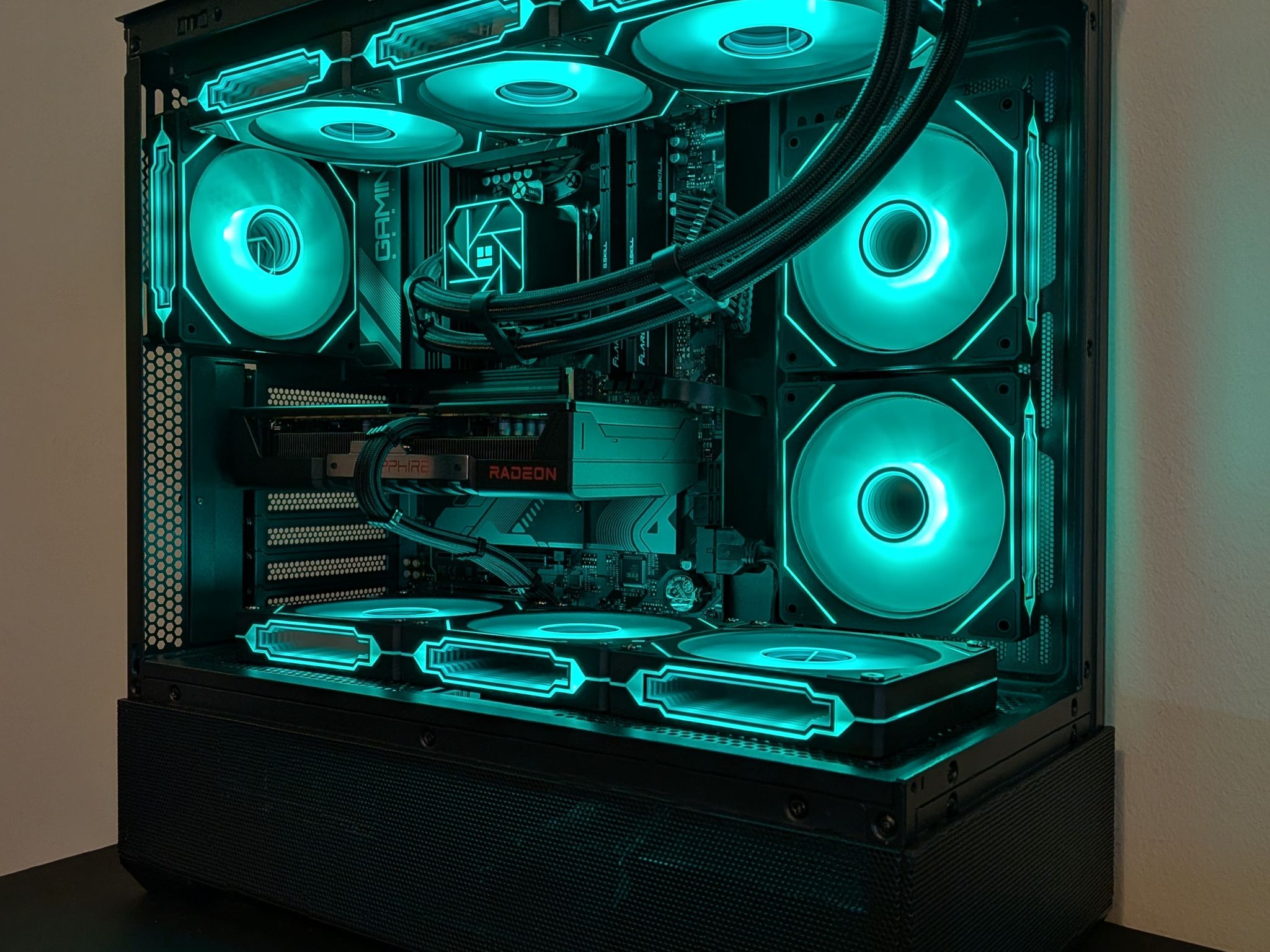 RX 9060 XT 16gb - Ryzen 5 7600x | Gaming PC
