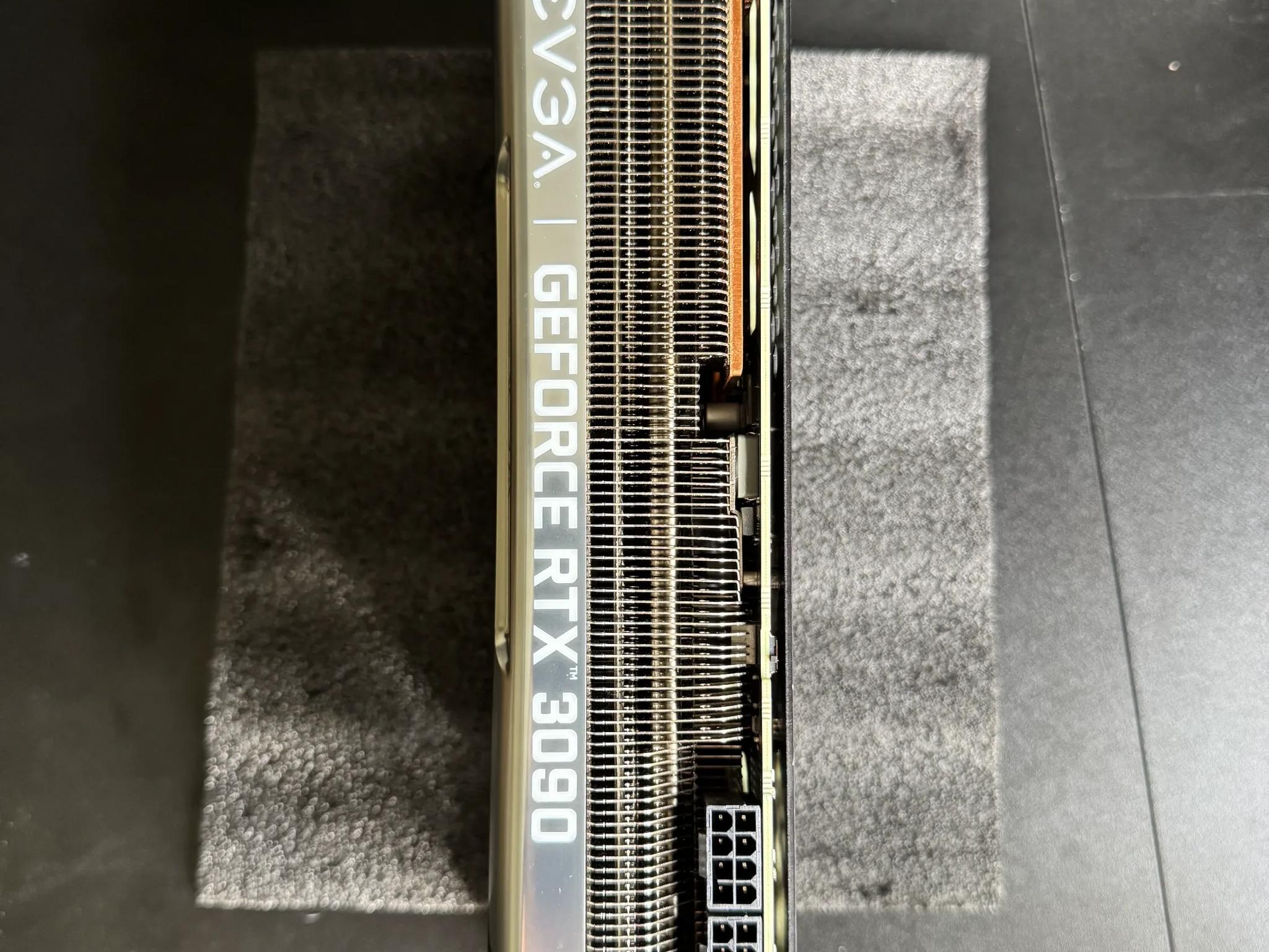 EVGA GeForce RTX 3090 FTW3 Ultra Gaming 24GB GDDR6X