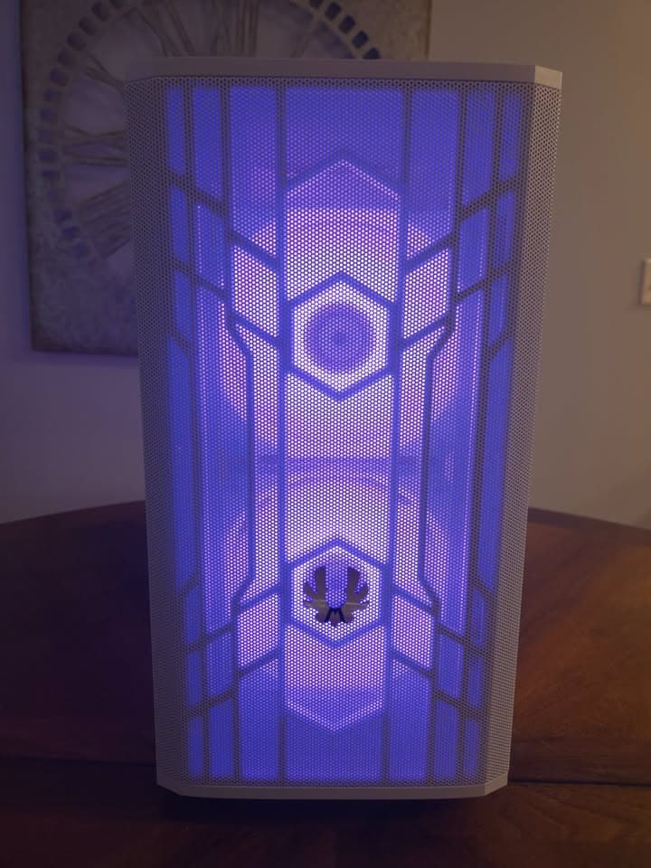 Custom White Gaming PC – i7-10700 / RTX 2060 – Fully Tested