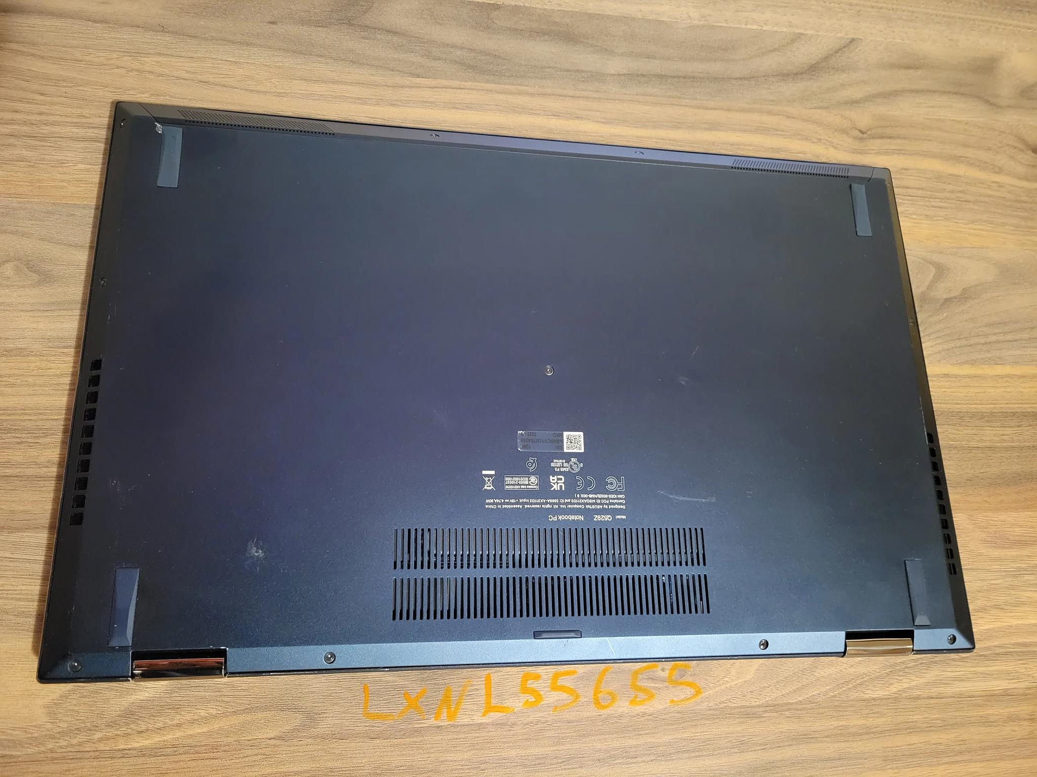 Asus ZenBook Touchscreen Laptop 15"- 512GB - i7 12th Gen - 16Gb ram
