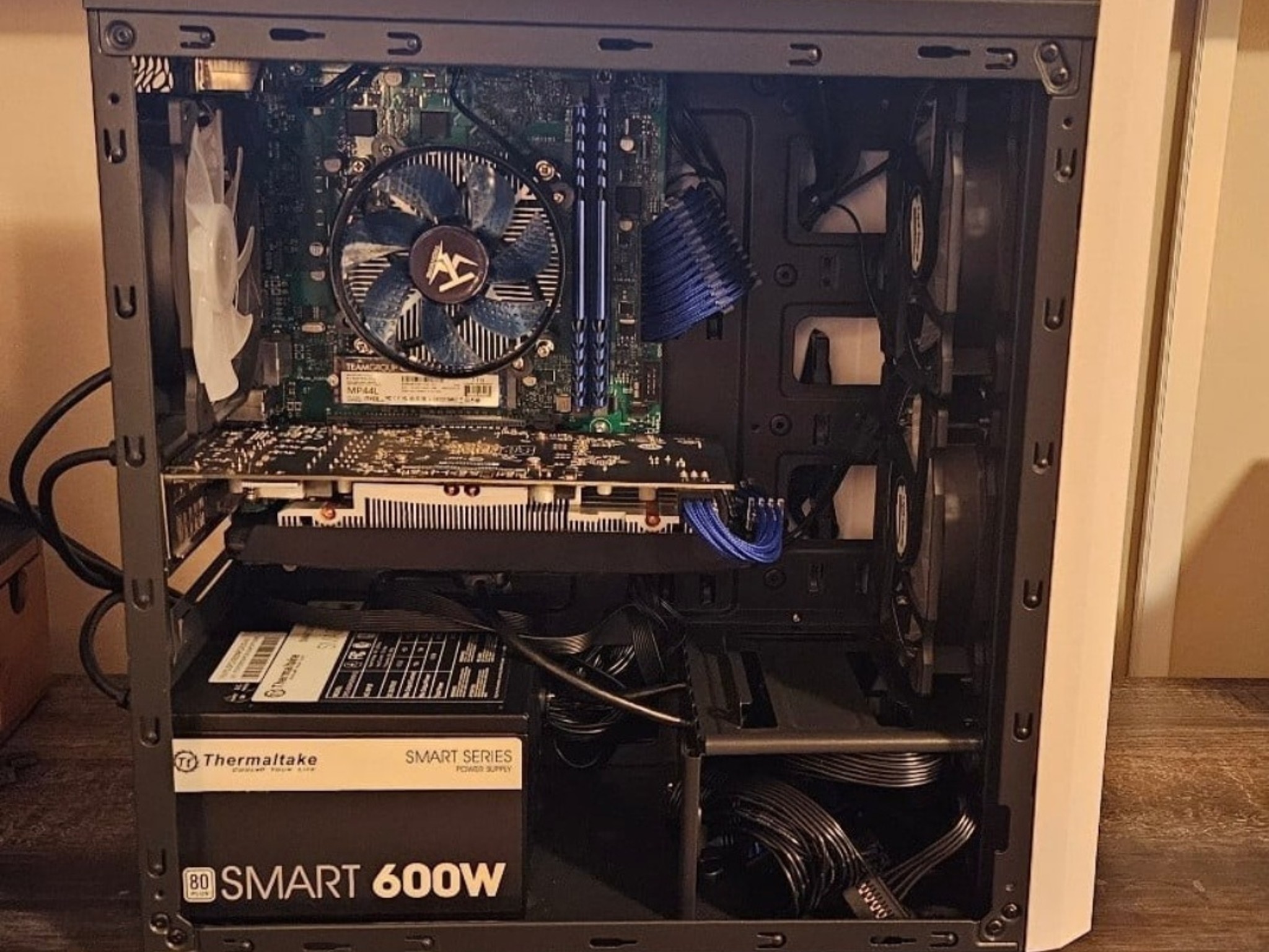 Budget "Blueheart" Gaming PC i5 8600 RX 570
