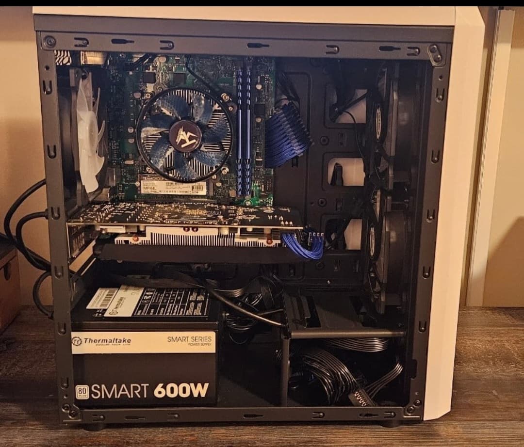 Budget "Blueheart" Gaming PC i5 8600 RX 570