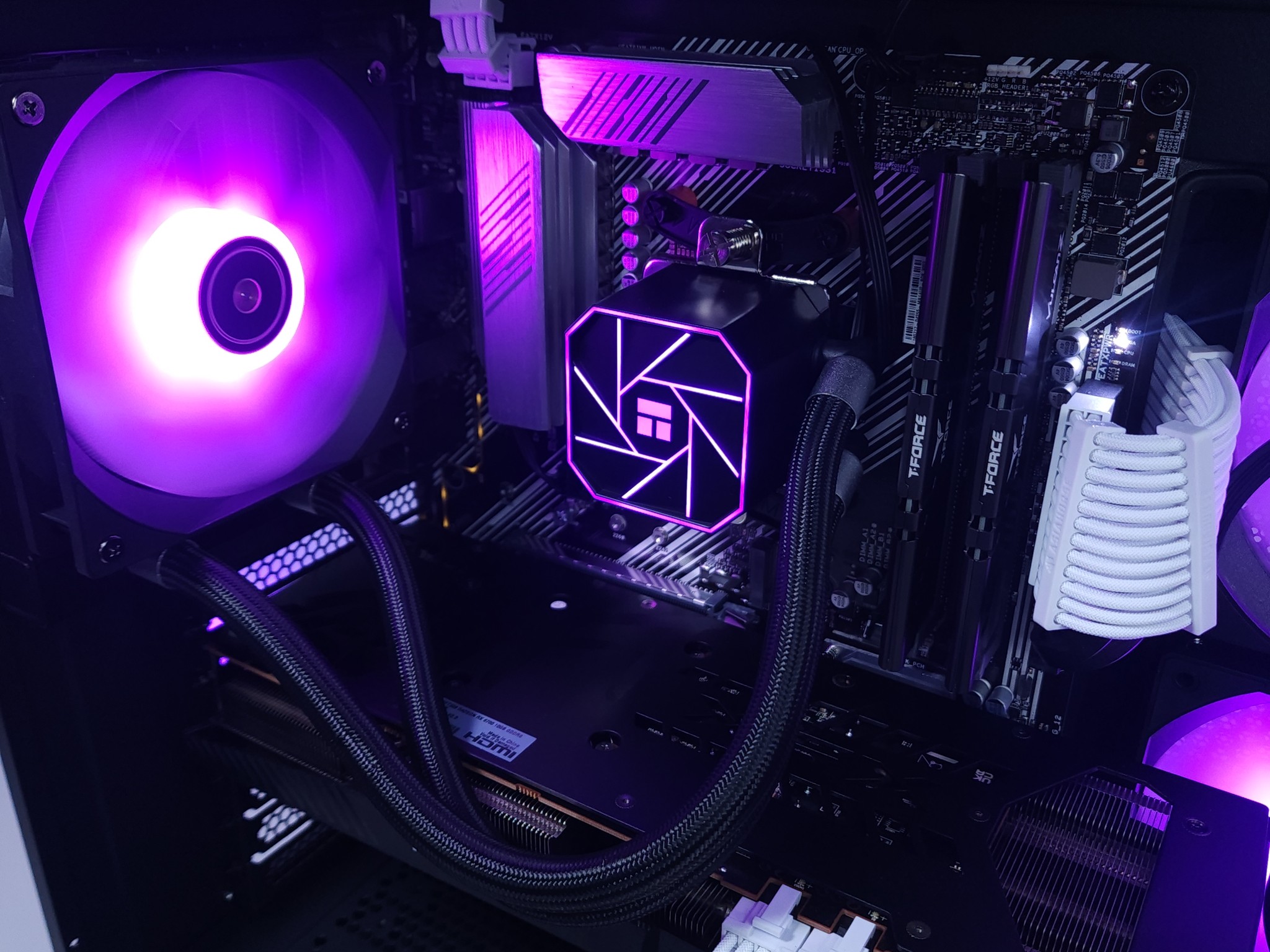 💜🖤RX 6700 | Ryzen 5 5600 | 16GB 3200MHz | 1TB NVMe SSD