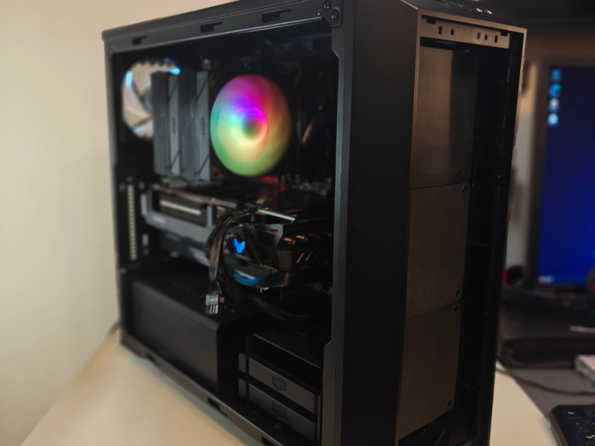 💢💰🏋️‍♂️ Midrange P2P Beast | Ryzen 7 5700X3D | Radeon RX 6700 XT | 32GB DDR4 RAM | 1TB NVMe SSD