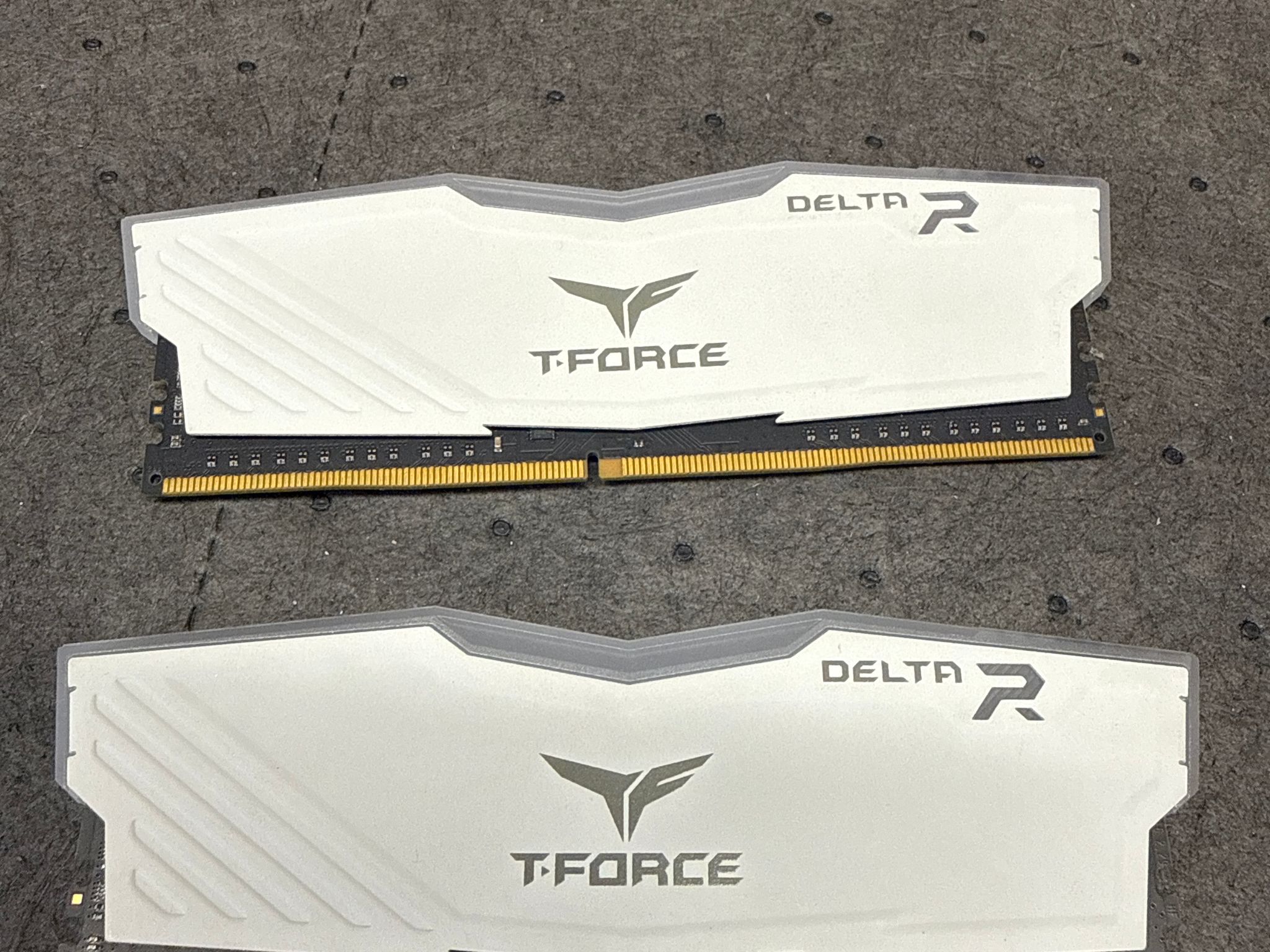 TeamGroup TForce delta r rgb ram