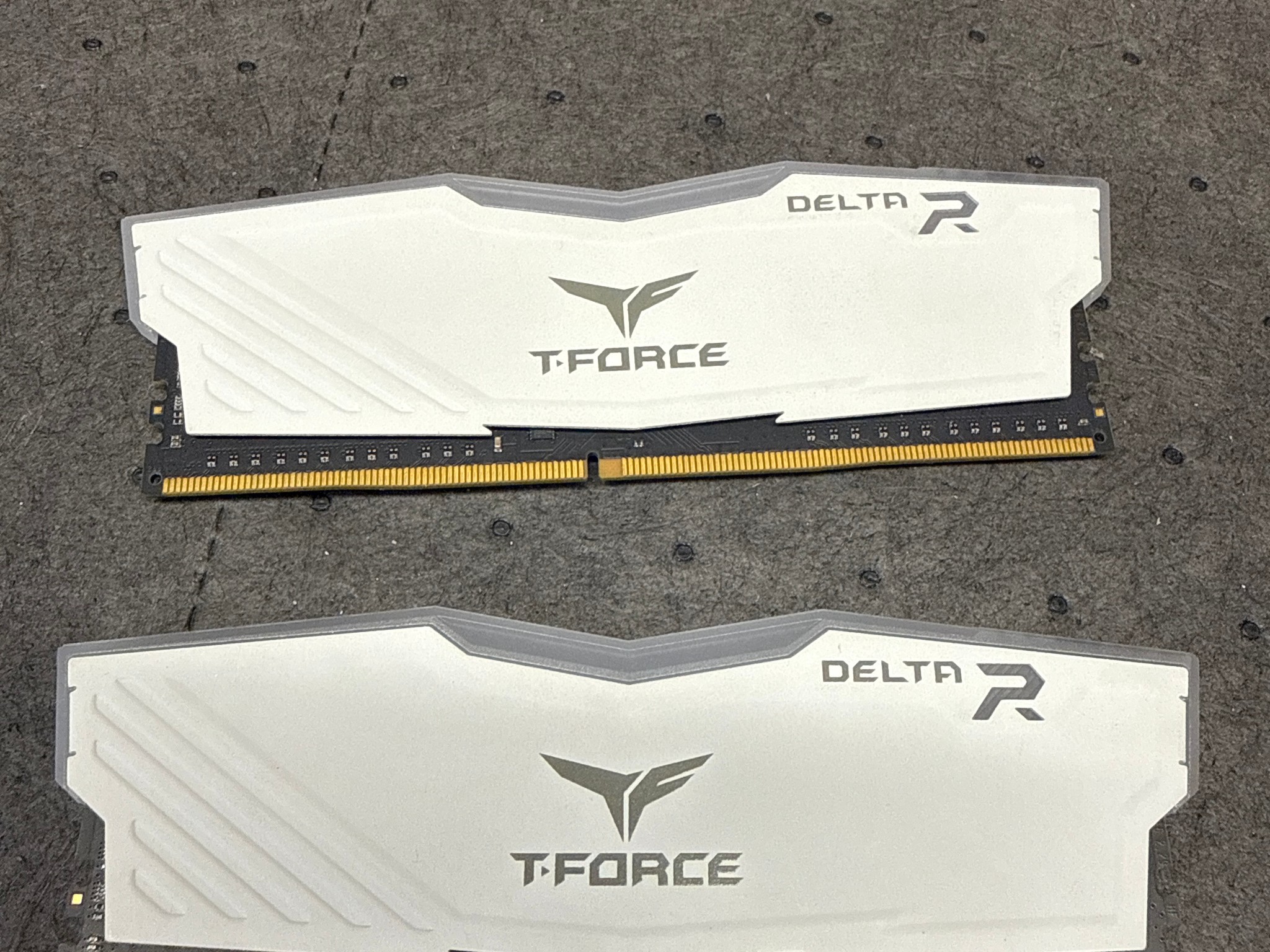 TeamGroup TForce delta r rgb ram