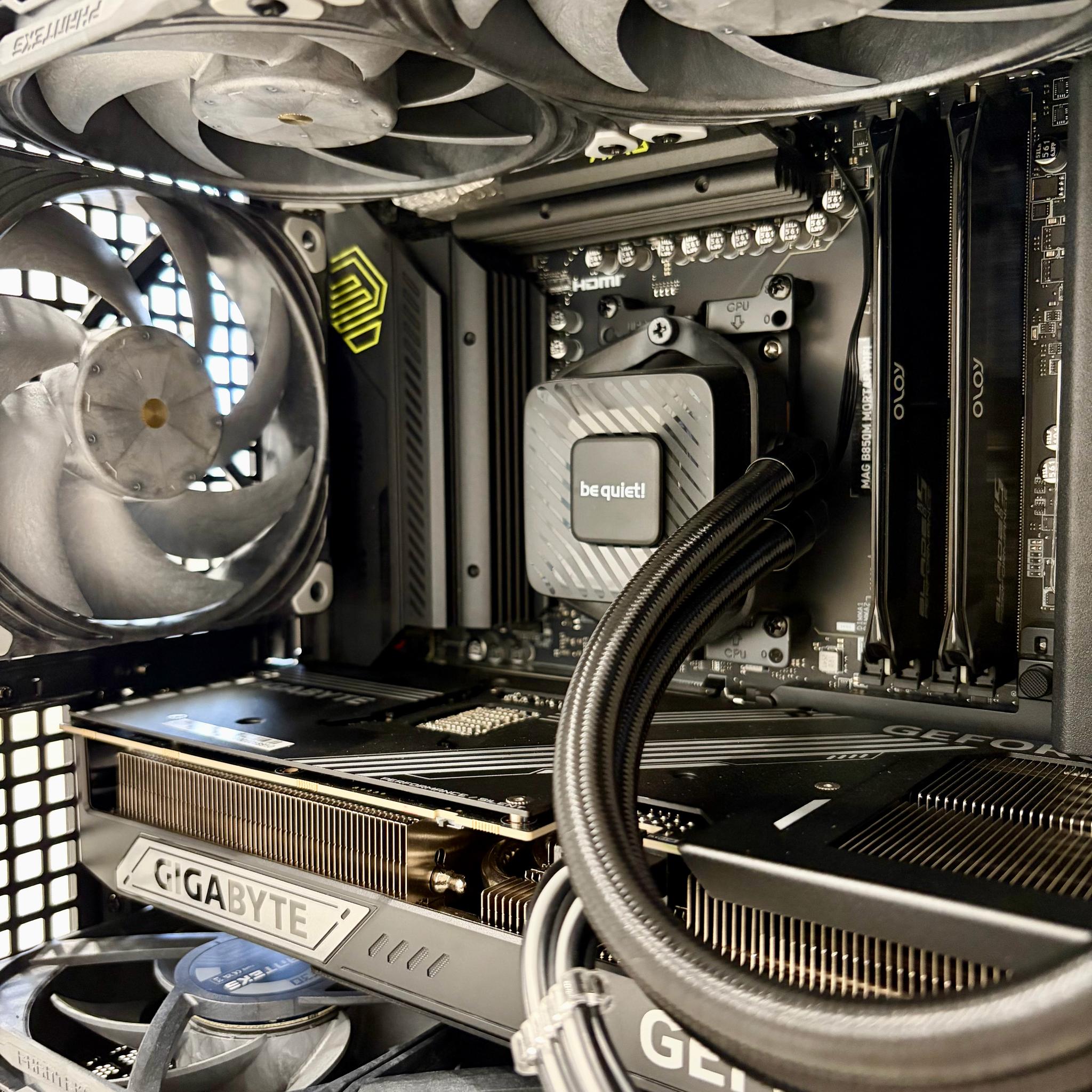 RTX 5080 + R7 9800X3D
