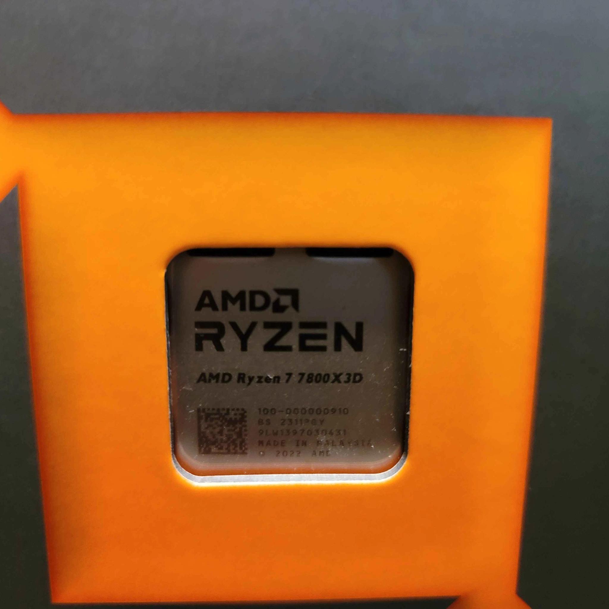 NEW Never opened AMD Ryzen 7 7800X3D