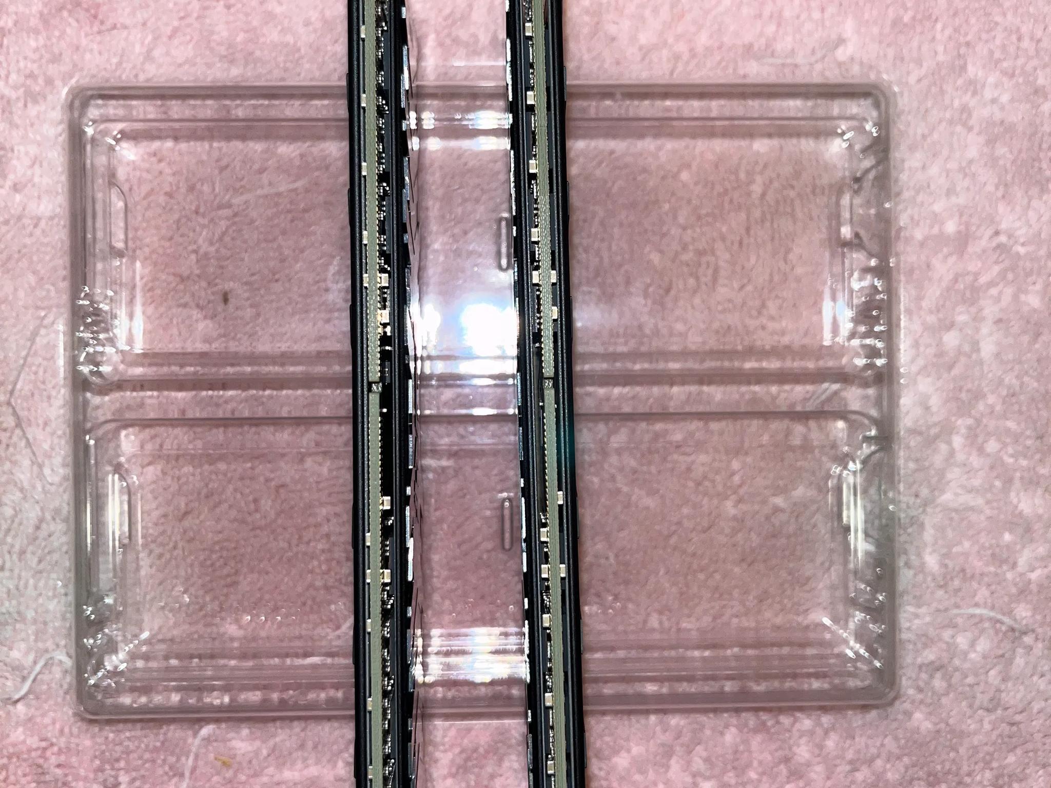 Kingston Fury Renegade DDR4 3600MT/s CL 18 64GB (2 x 32GB) kit