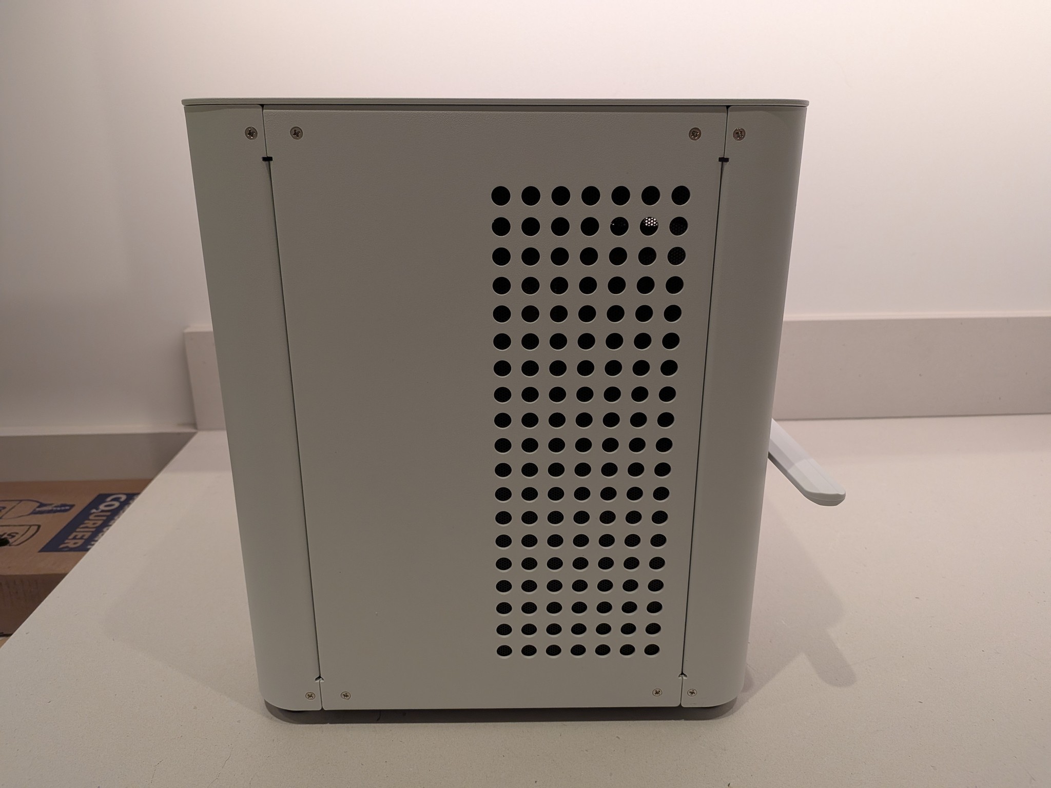 Bomb Devil AMD - RX 9060 XT 16GB, Ryzen 5 9600X, 32 GB DDR5 RAM, 2 TB Gen 5 NVME, RGB, Liquid Cooled