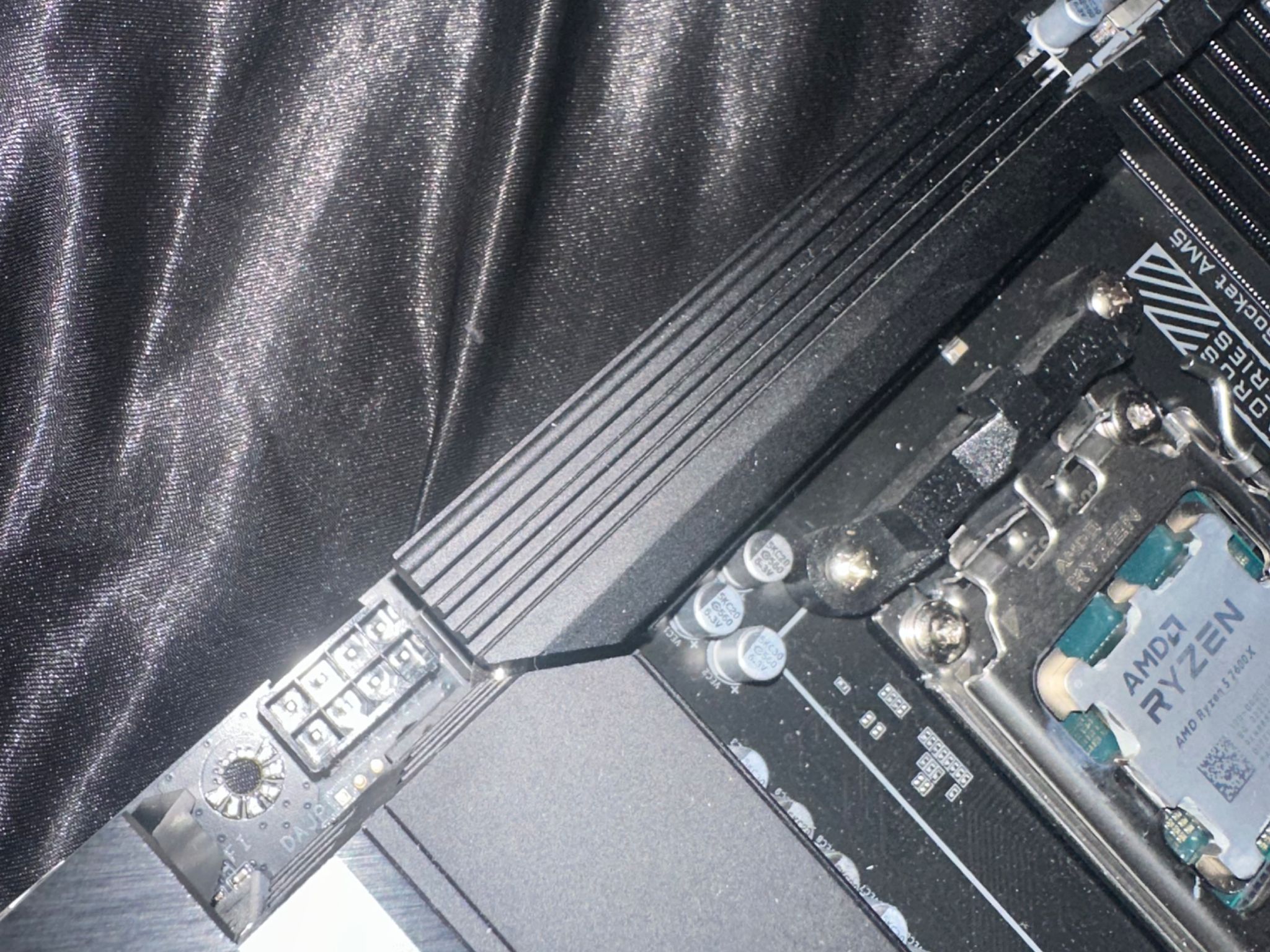 Ryzen 5 7600x / B650 Mobo Combo
