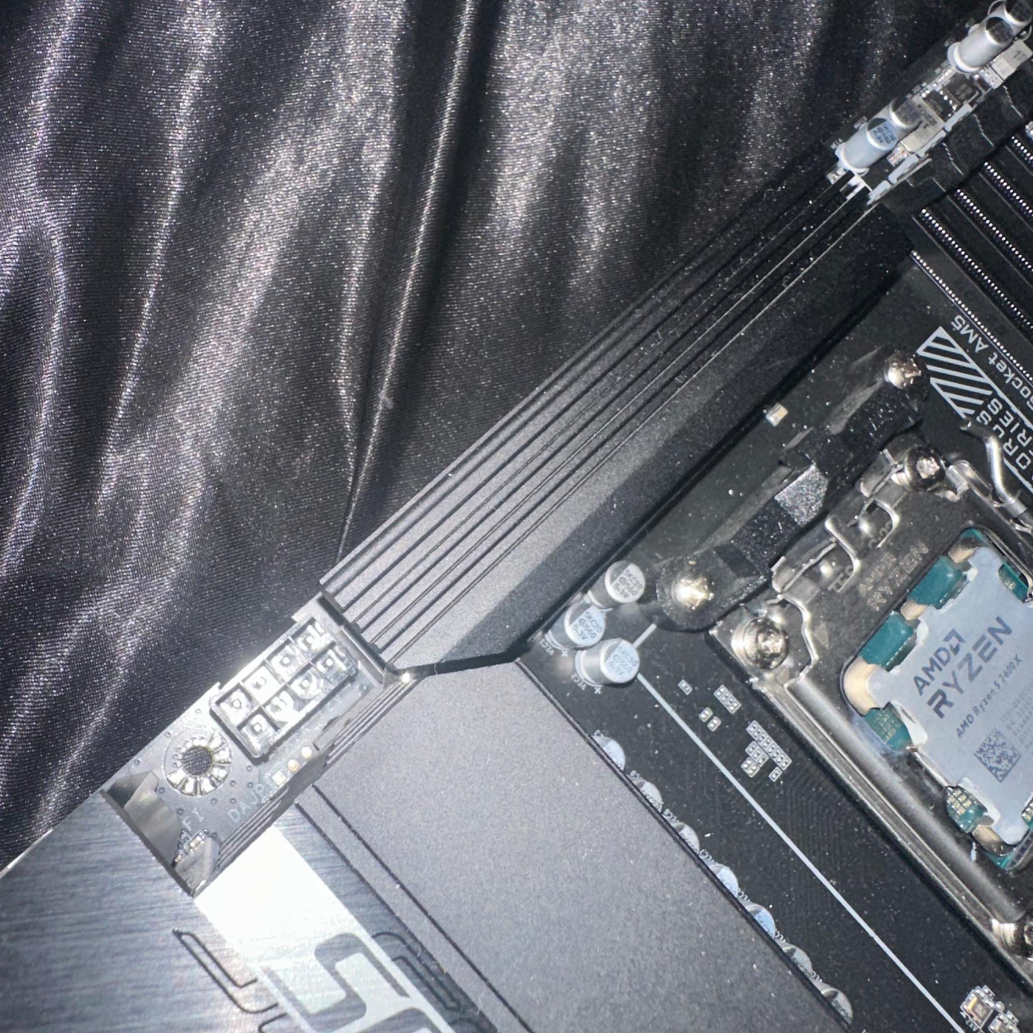 Ryzen 5 7600x / B650 Mobo Combo