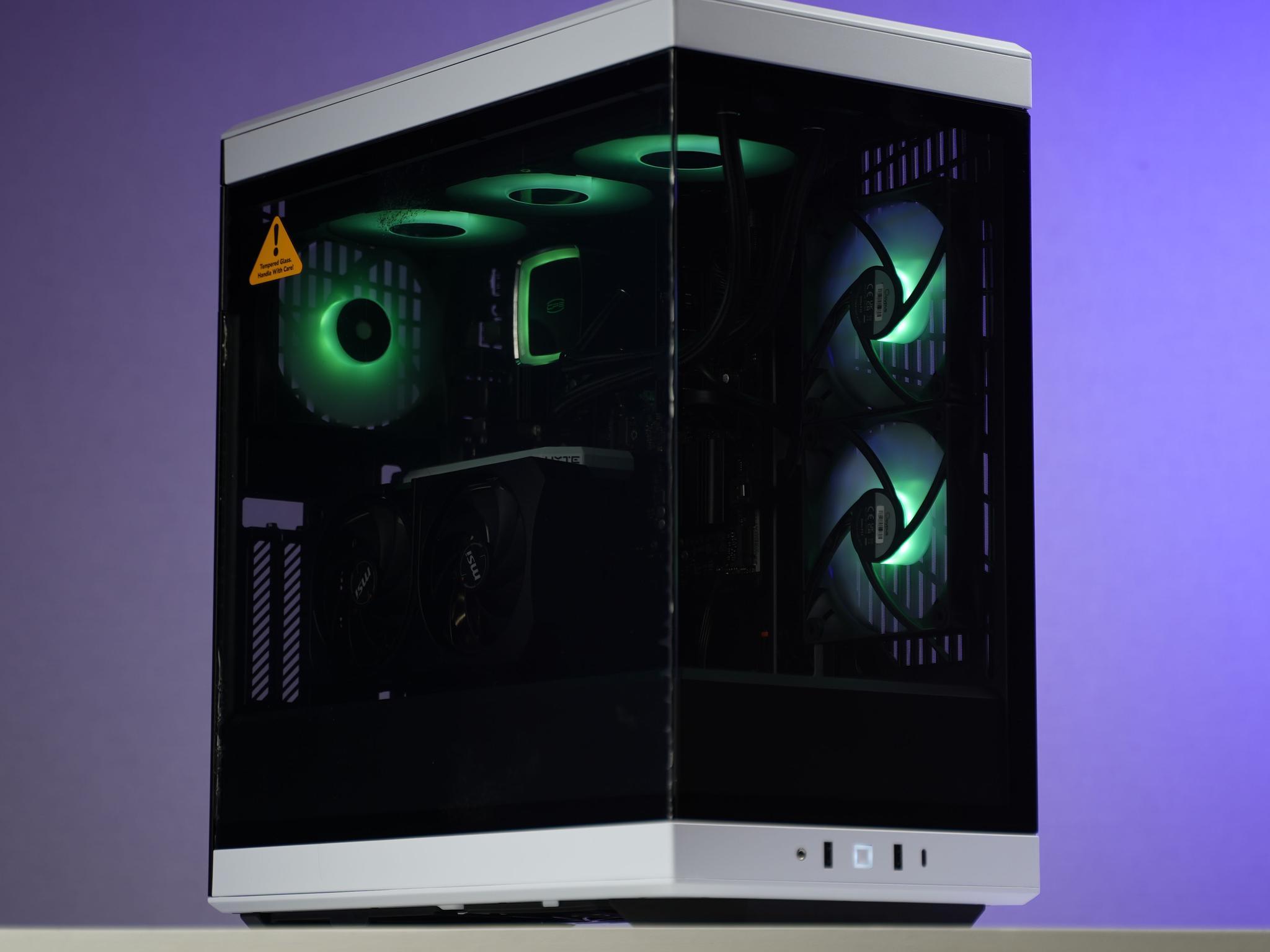 \ PF-00 / RTX 5070 Ryzen 7 7800X3D 32GB 2TB Windows 11 Workstation Gaming PC
