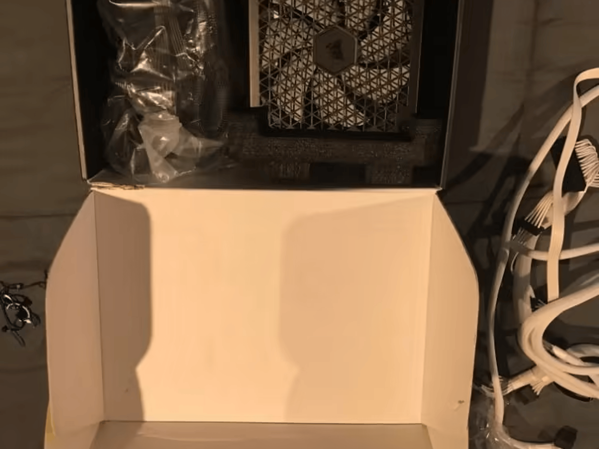 Corsair RMx 1000 W 80+ Gold Certified Fully Modular ATX Power Supply