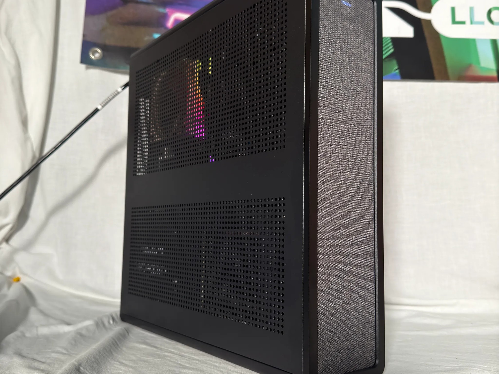 RTX 4070TI SUPER SMALL FORM FACTOR Ryzen 7 7800X3D