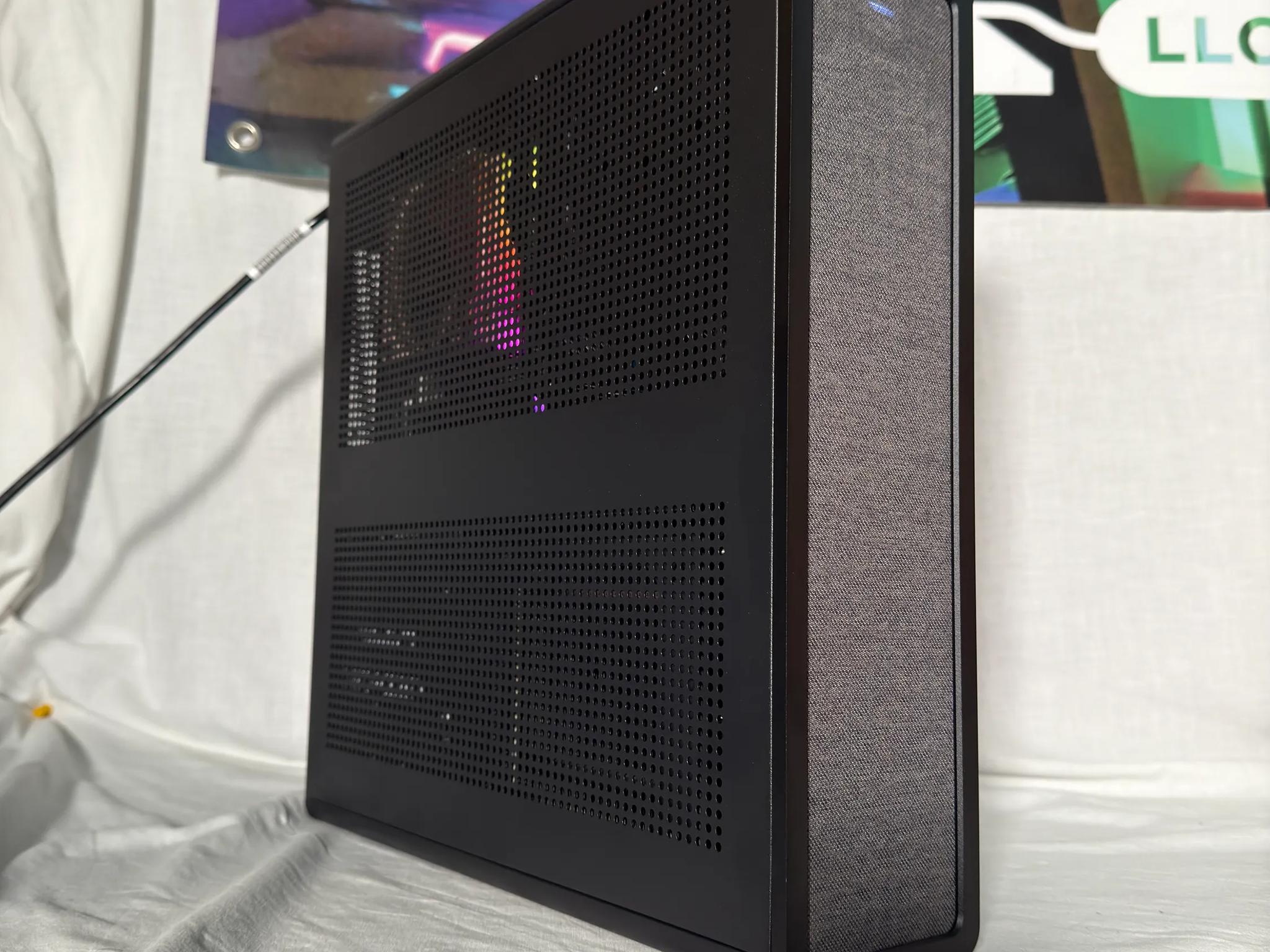 RTX 4070TI SUPER SMALL FORM FACTOR Ryzen 7 7800X3D