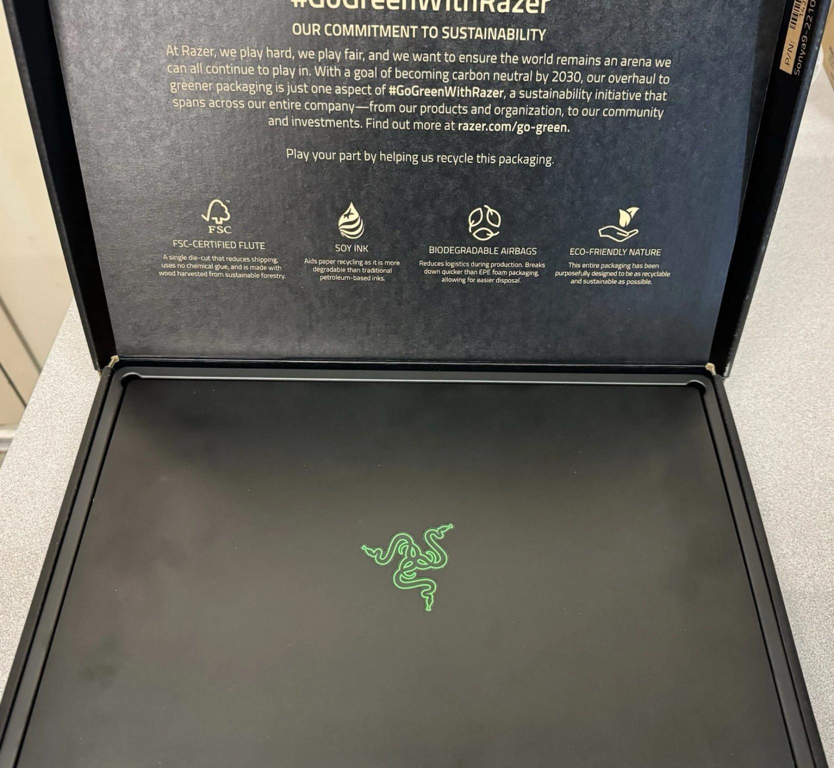 Razer Blade 16 RTX 4080 i9 13th gen