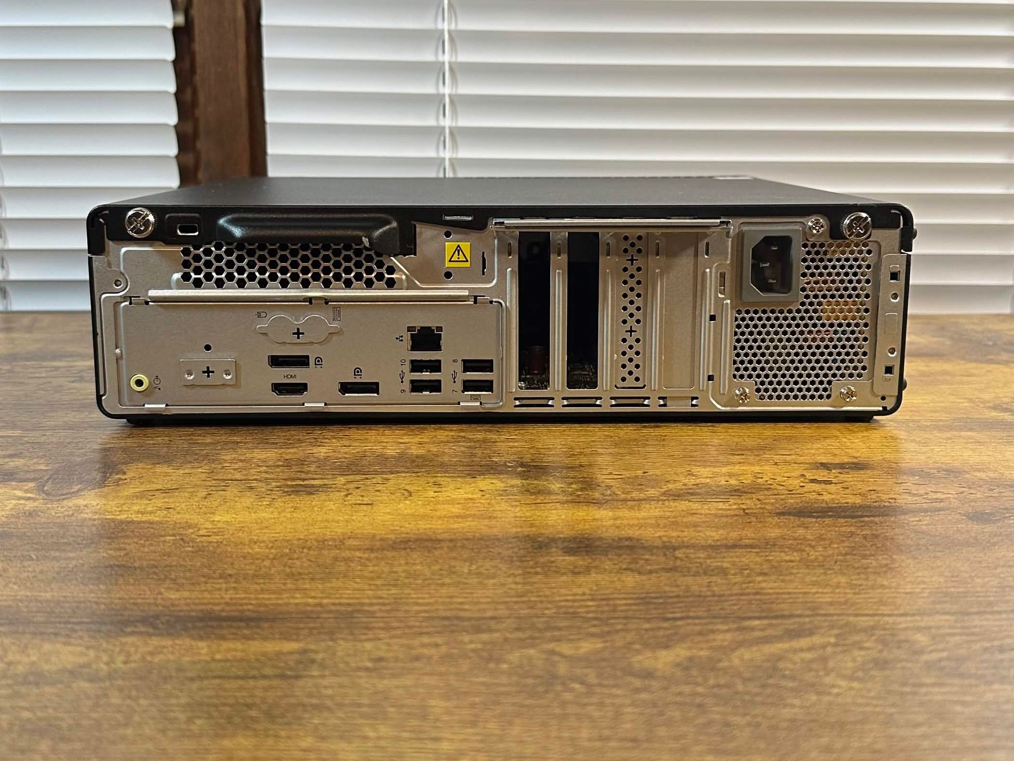 Lenovo ThinkCentre M70S | Intel i5 12400 | 16GB DDR4 | 120GB SSD | Win11 | WIFI | SFF Office PC