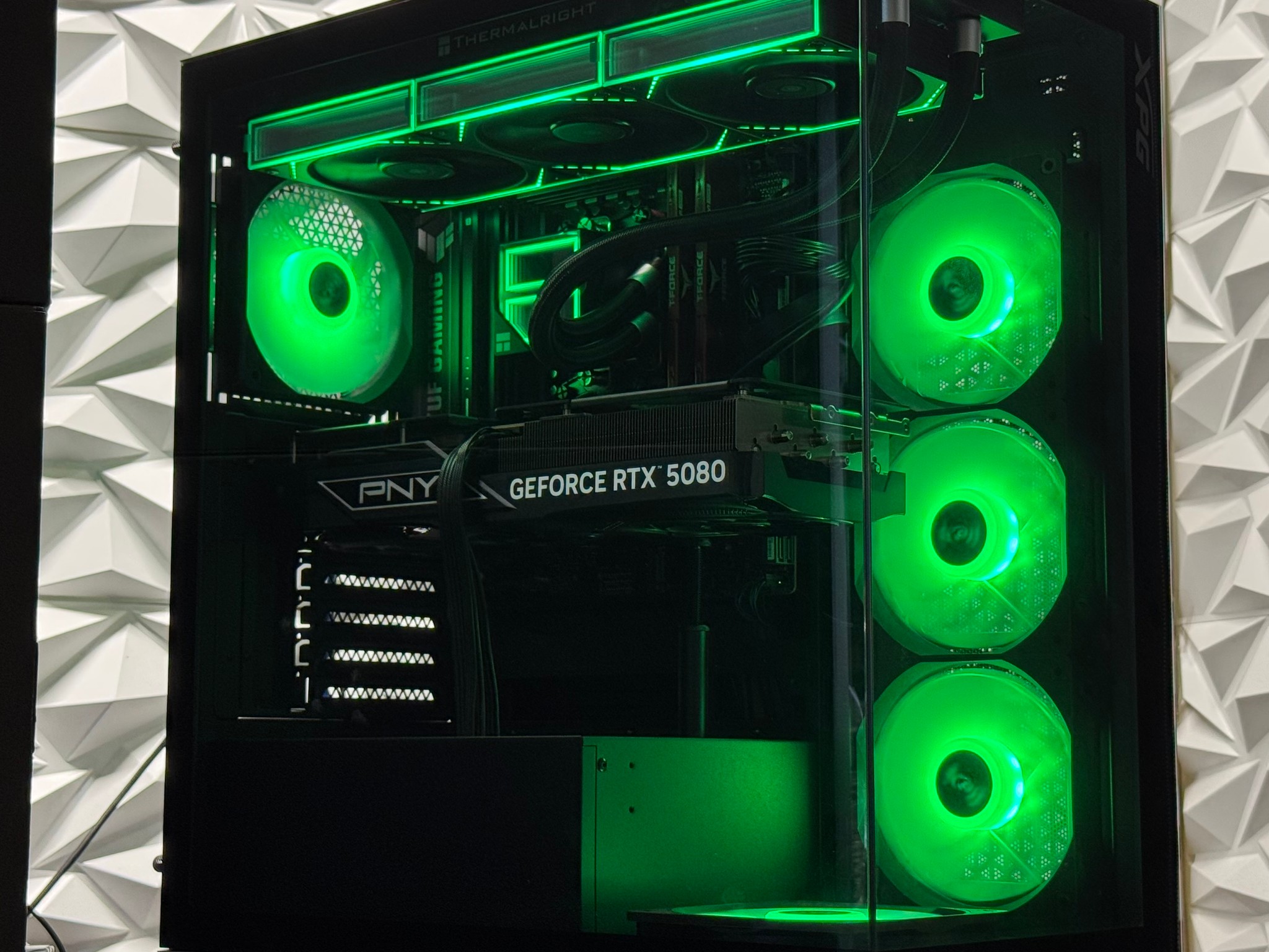 4k Gaming Pc / RTX 5080 / Ryzen 7 7800X3D / 32GB DDR5 Ram / 1TB SSD / New With Warranty