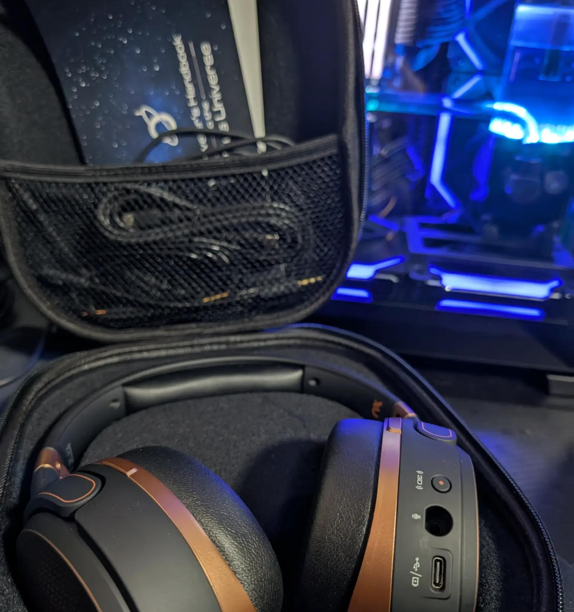 Audeze Mobius Wireless 3D Bluetooth Gaming Headphones - Black/Bronze