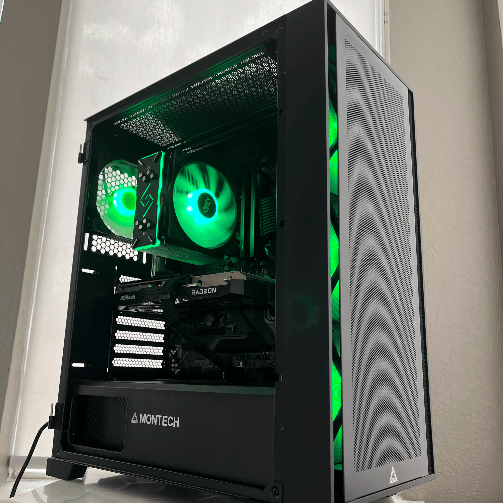 Blackout🥷| i5-10400, Rx 6600 Gaming PC