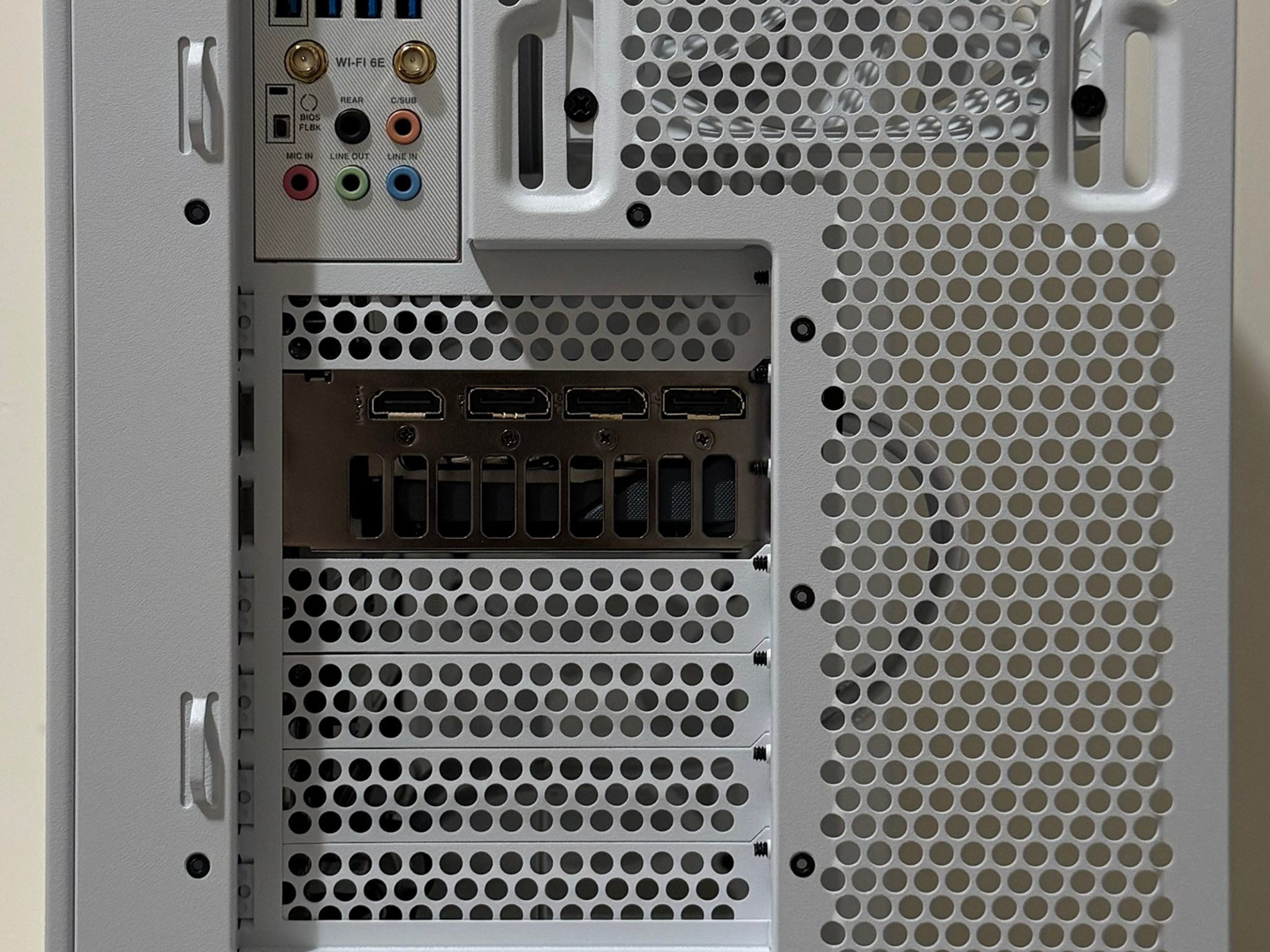 AMD Ryzen 7 8700F 64GB DDR5 RAM GeForce RTX 5060 1TB NVMe SSD NZXT H7 Flow AM5 Gaming PC