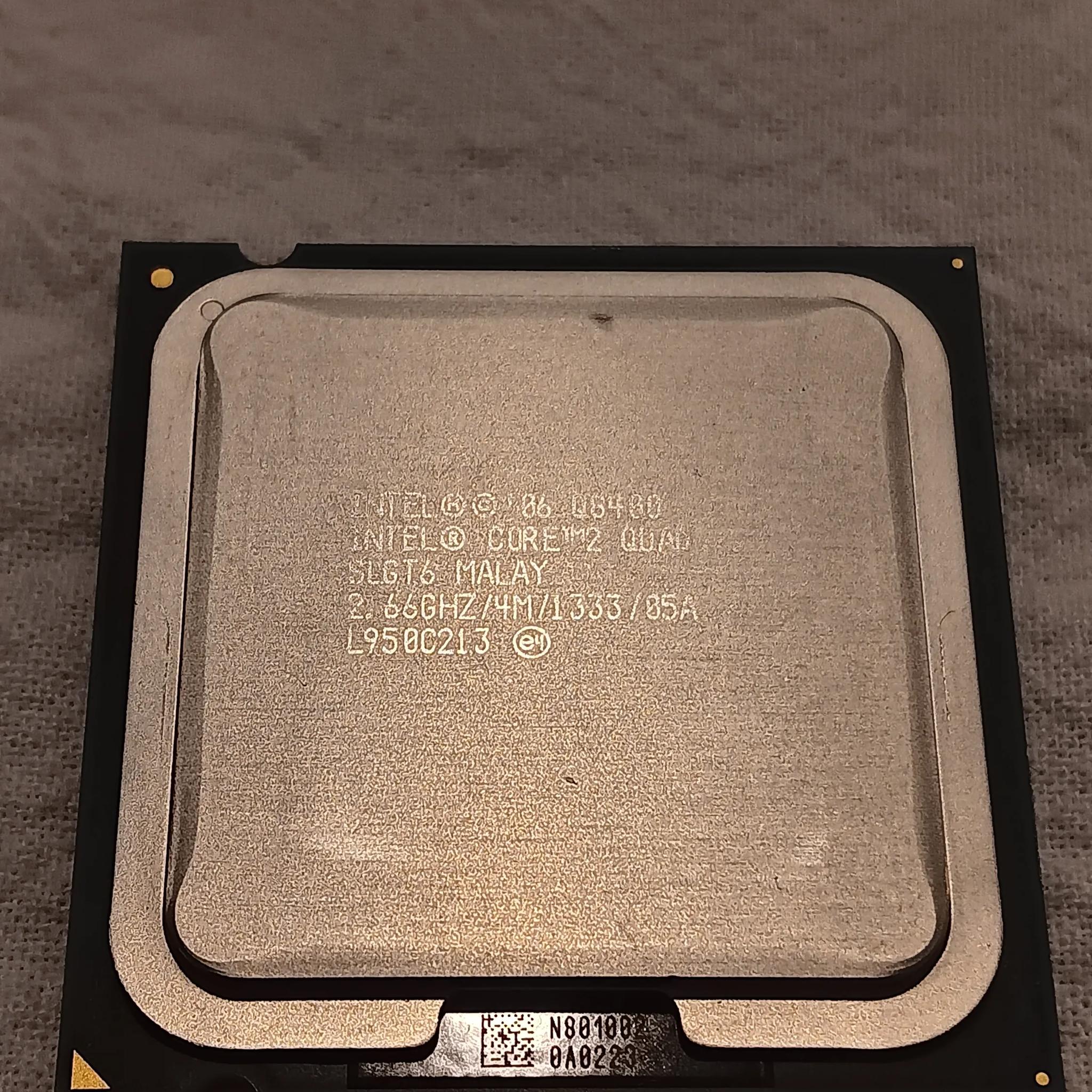 Intel Core 2 Quad Q8400 (SLGT6) 4 Core, 2.6GHz, Skt 775 CPU