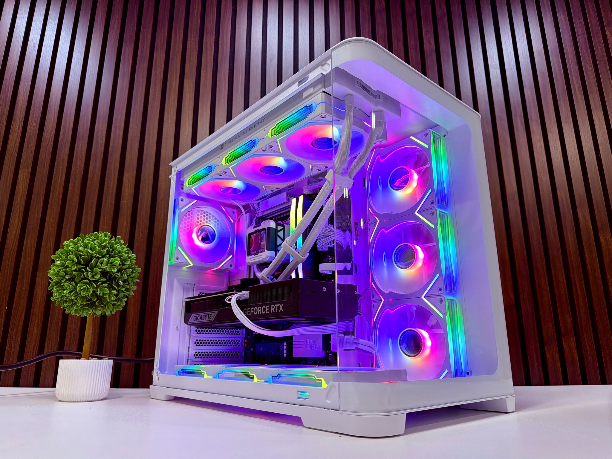 RTX 5070 TI | Ryzen 9850X3D | 32GB DDR5 | 2TB M.2 | 1000 W Gold PSU | ARGB Fans | Windows 11