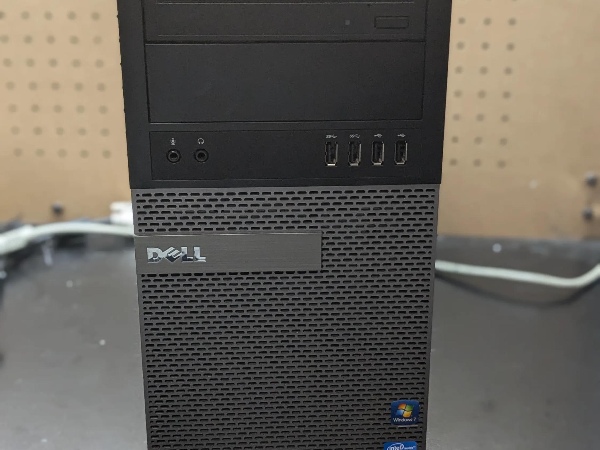 Scratch and Dent | 60 FPS Fortnite | Xeon E3 (Similar to i7-2600S), 16GB RAM, 256GB SSD, Win10, WiFi