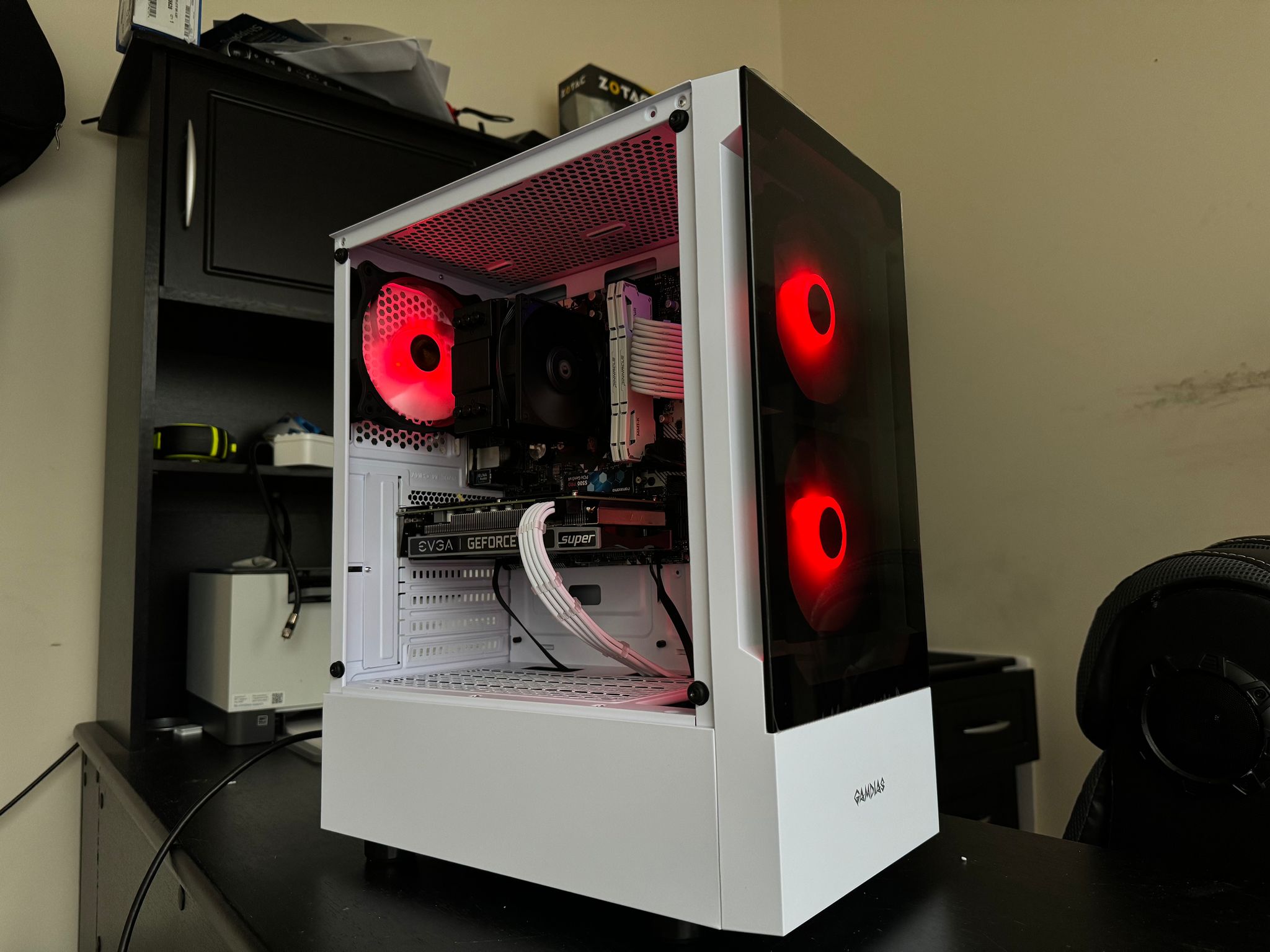 ❄️Ryzen 7 2700x Gtx 1660 Super Gaming Computer❄️