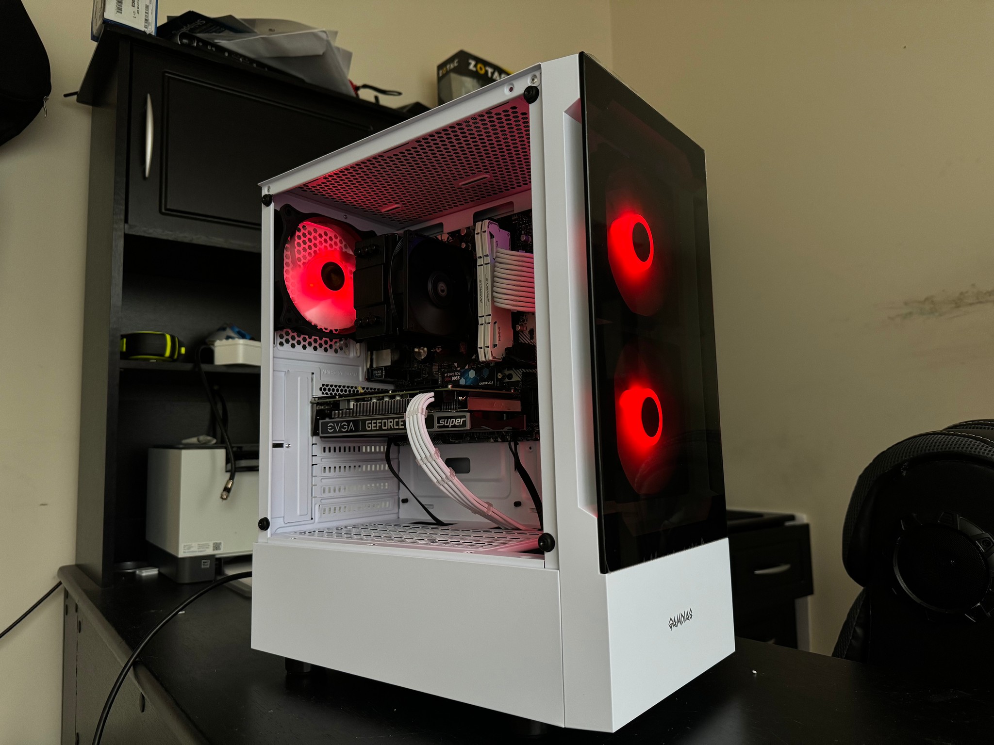 ❄️Ryzen 7 2700x Gtx 1660 Super Gaming Computer❄️