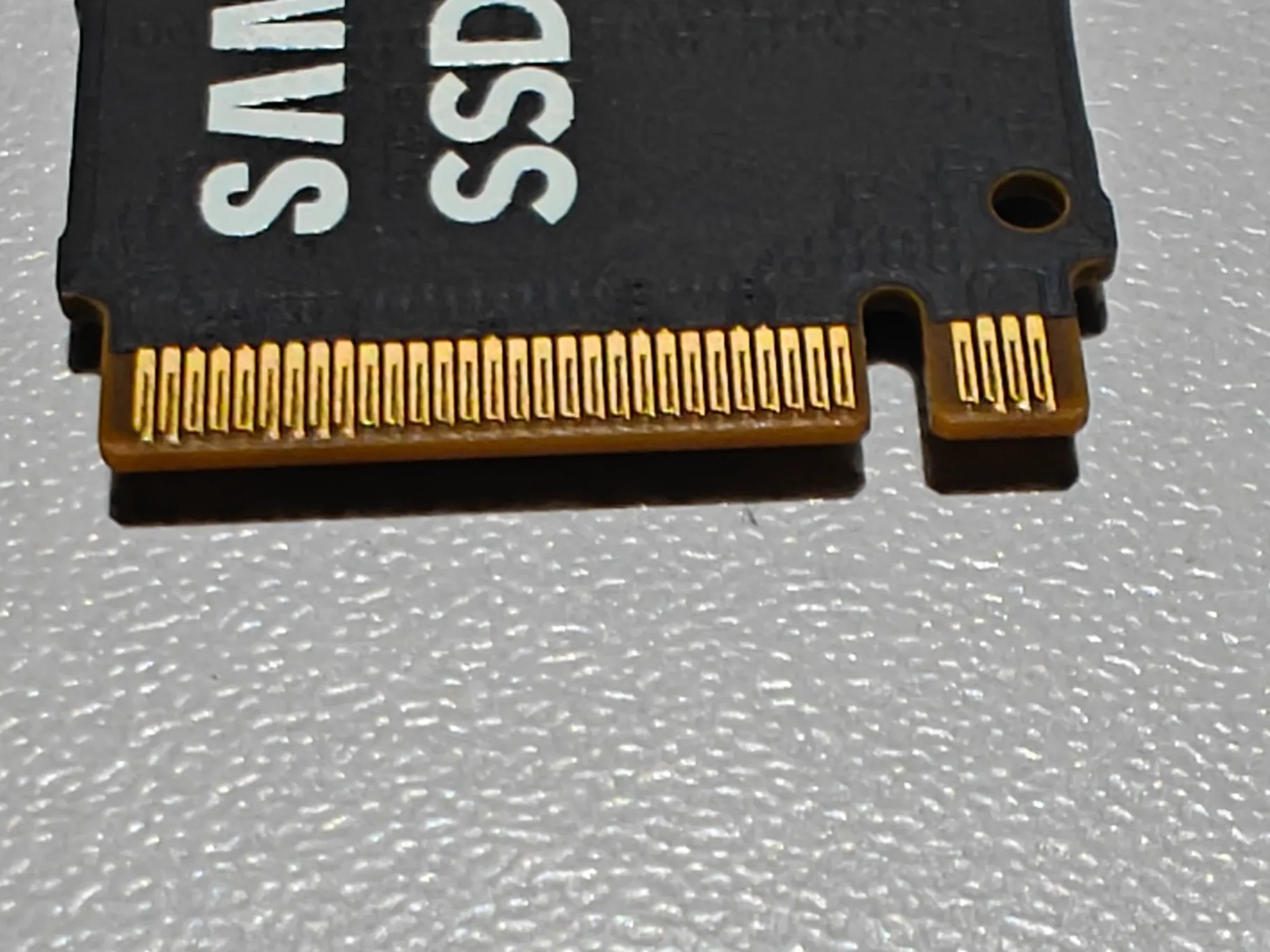 Samsung 980 PRO 2TB PCIE 4.0 x 4 NVMe Gen4 M.2 SSD MZ-V8P2T0 7,000MB/s