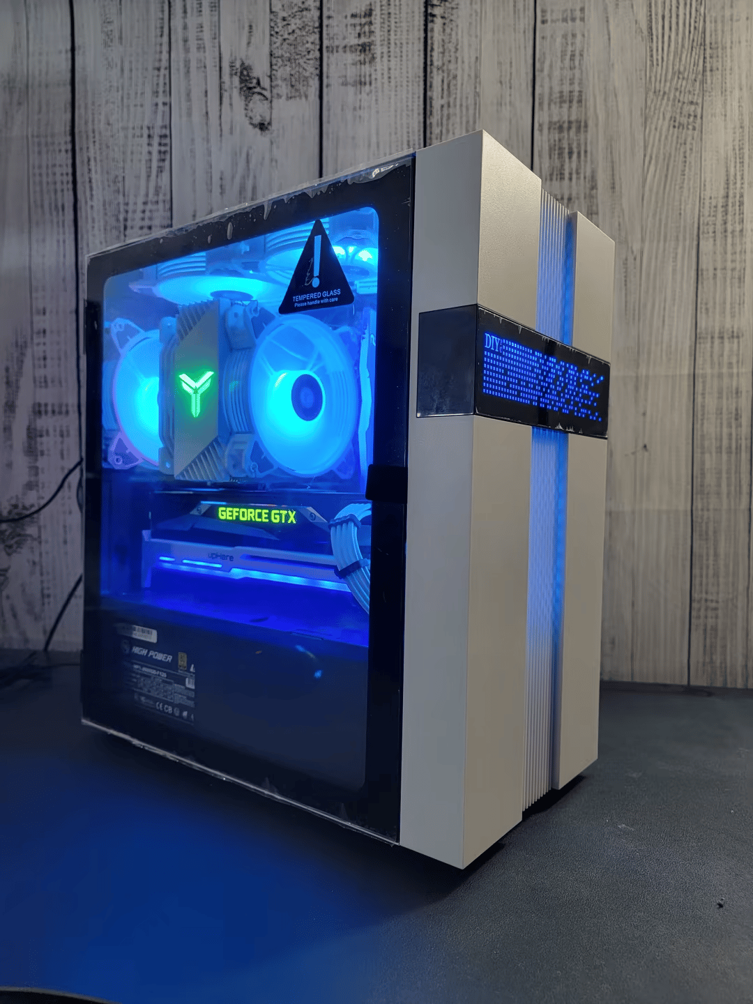 Off-White : Custom Gaming PC (i3-10100F, 16gb ddr4, GTX 1080, 256GB NVME SSD, 2TB HDD)